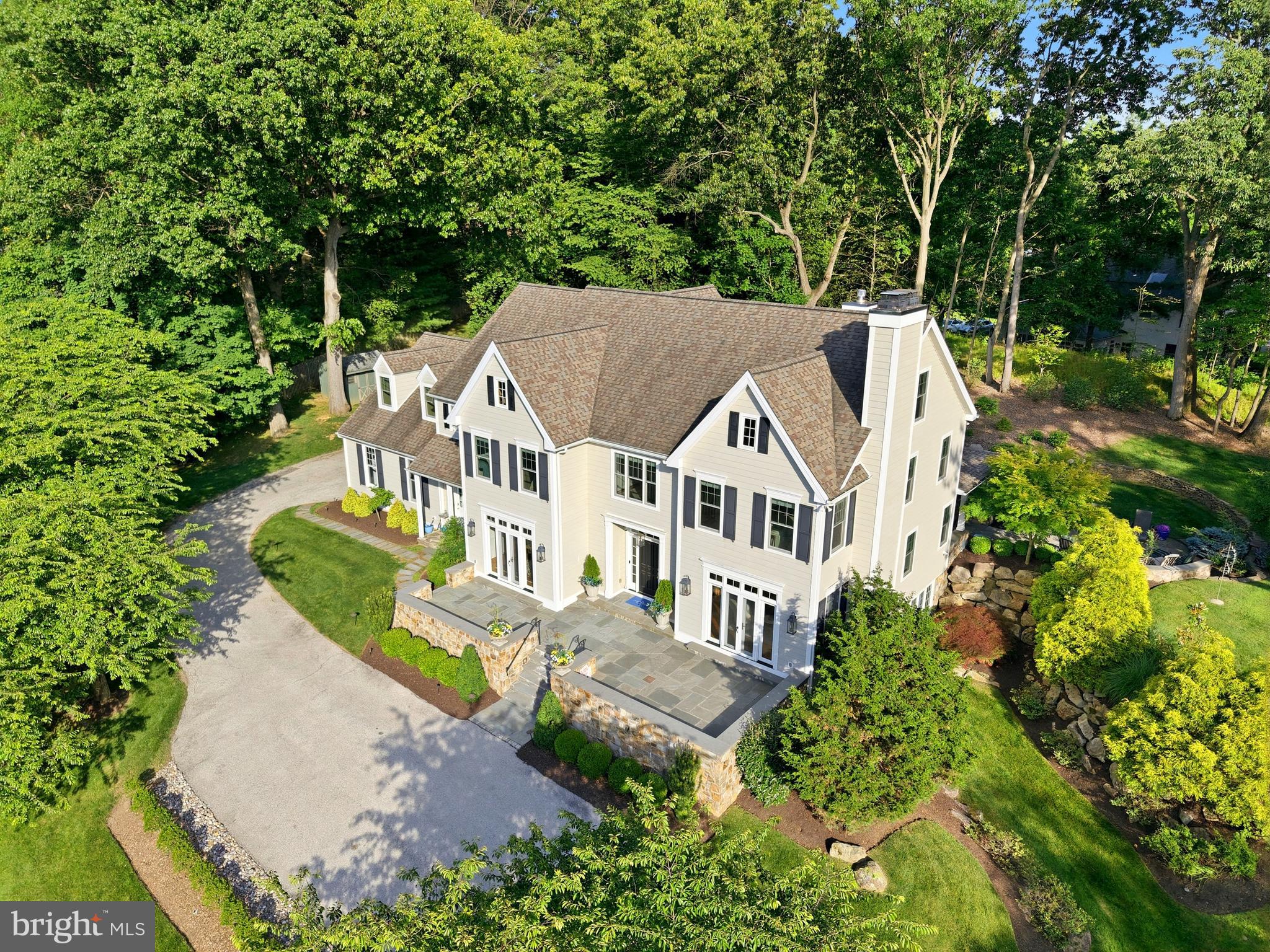 640 NARCISI LANE