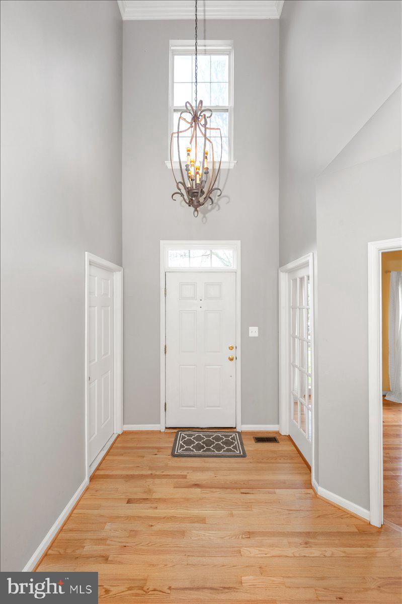 MANOR OAKS - Residential