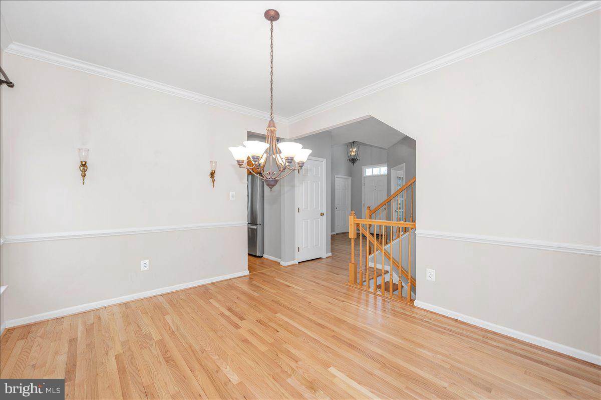 MANOR OAKS - Residential