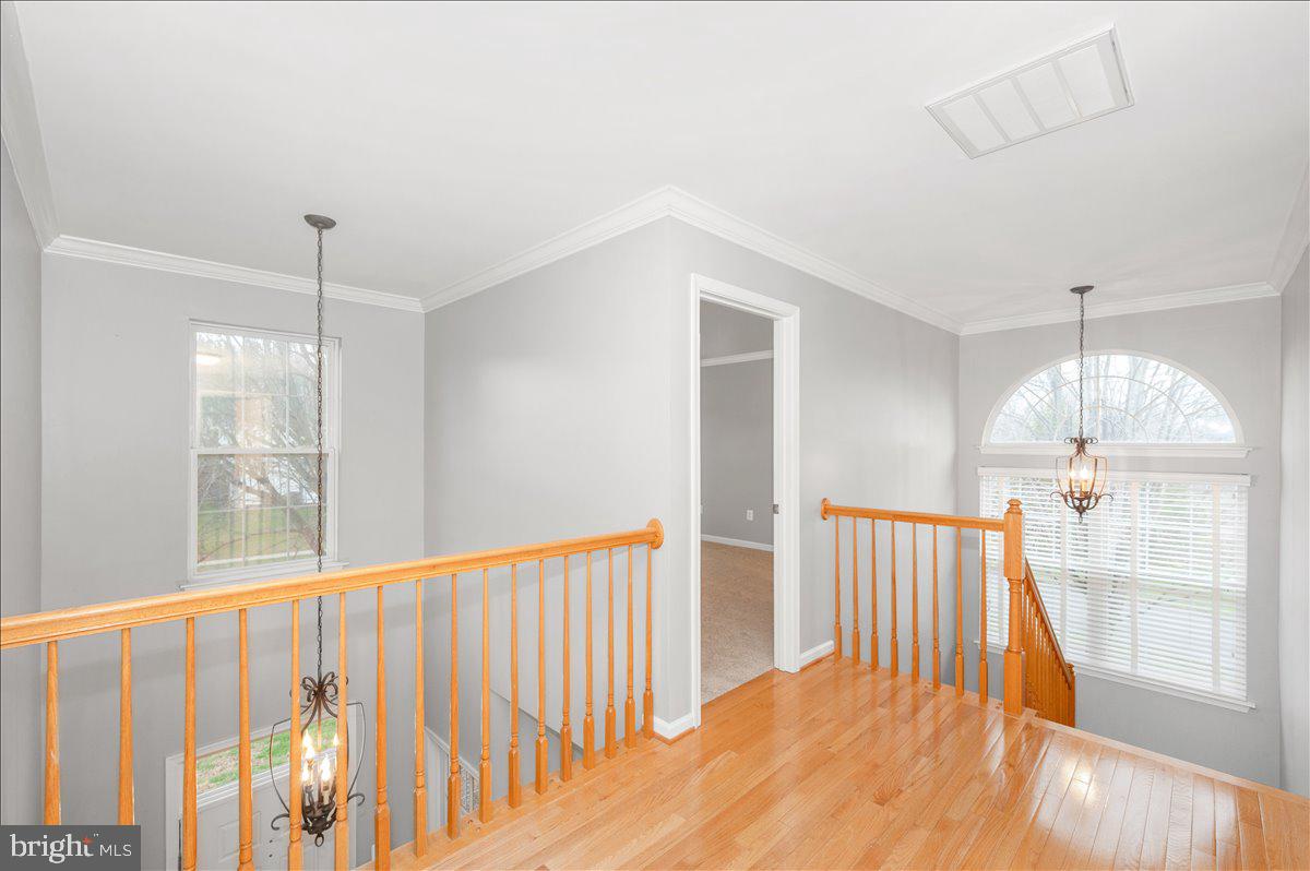 MANOR OAKS - Residential