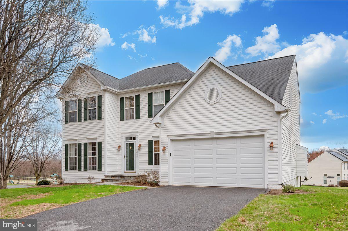 MANOR OAKS - Residential