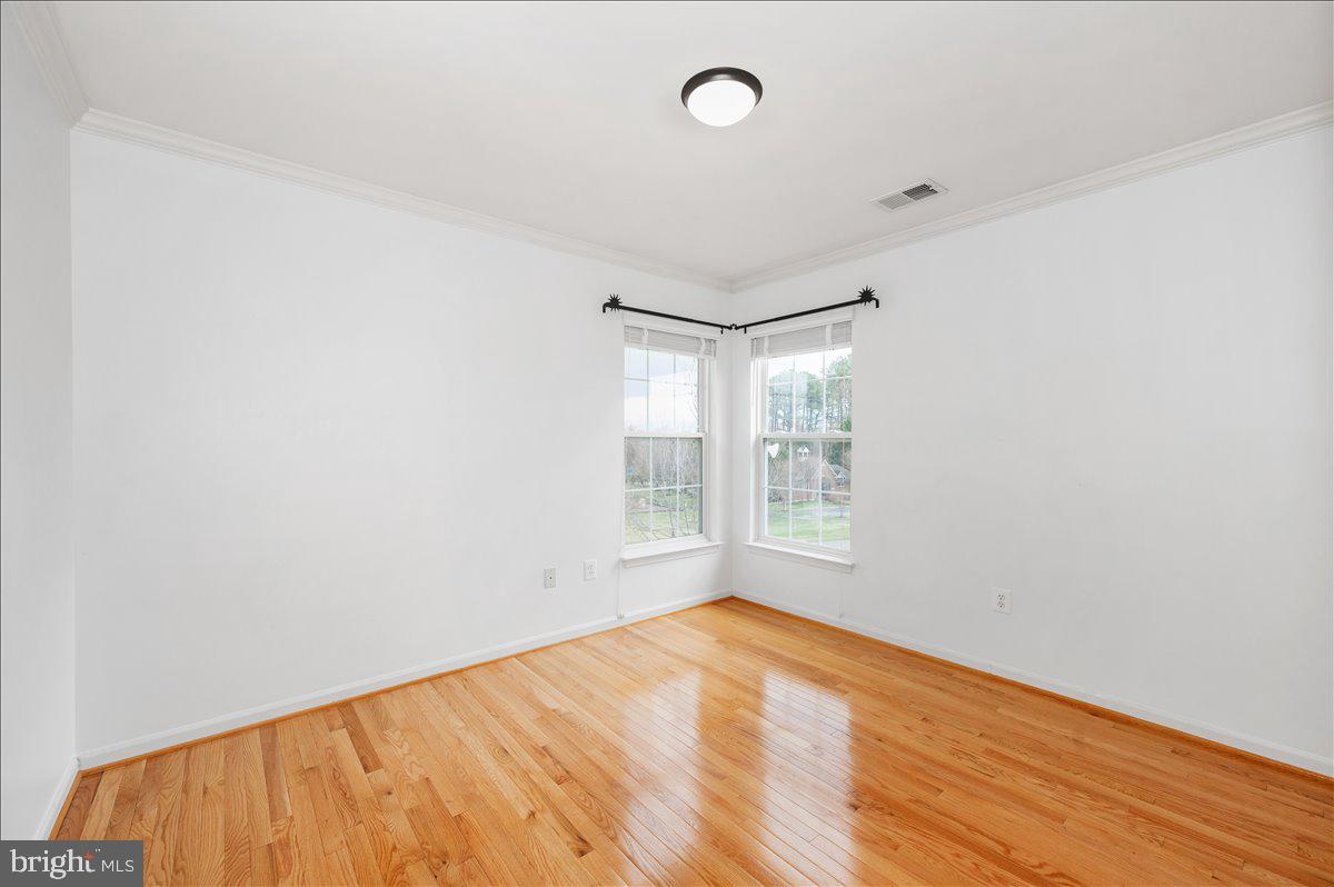 MANOR OAKS - Residential