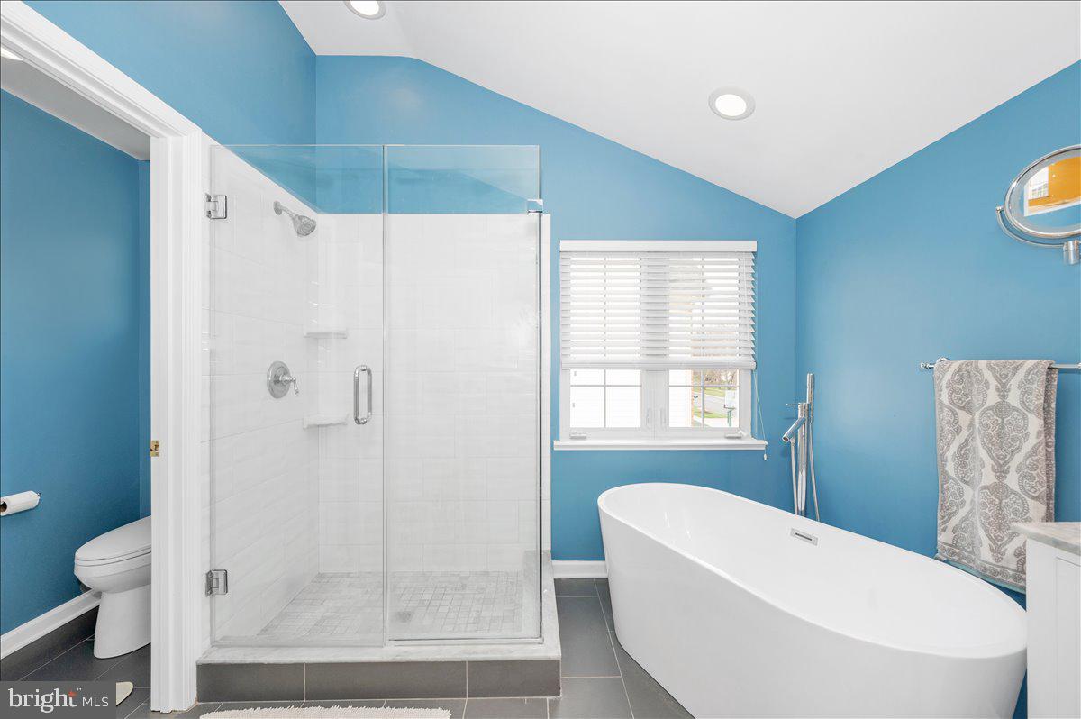 MANOR OAKS - Residential