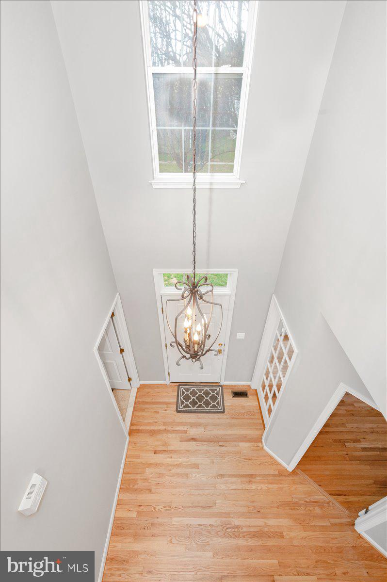 MANOR OAKS - Residential