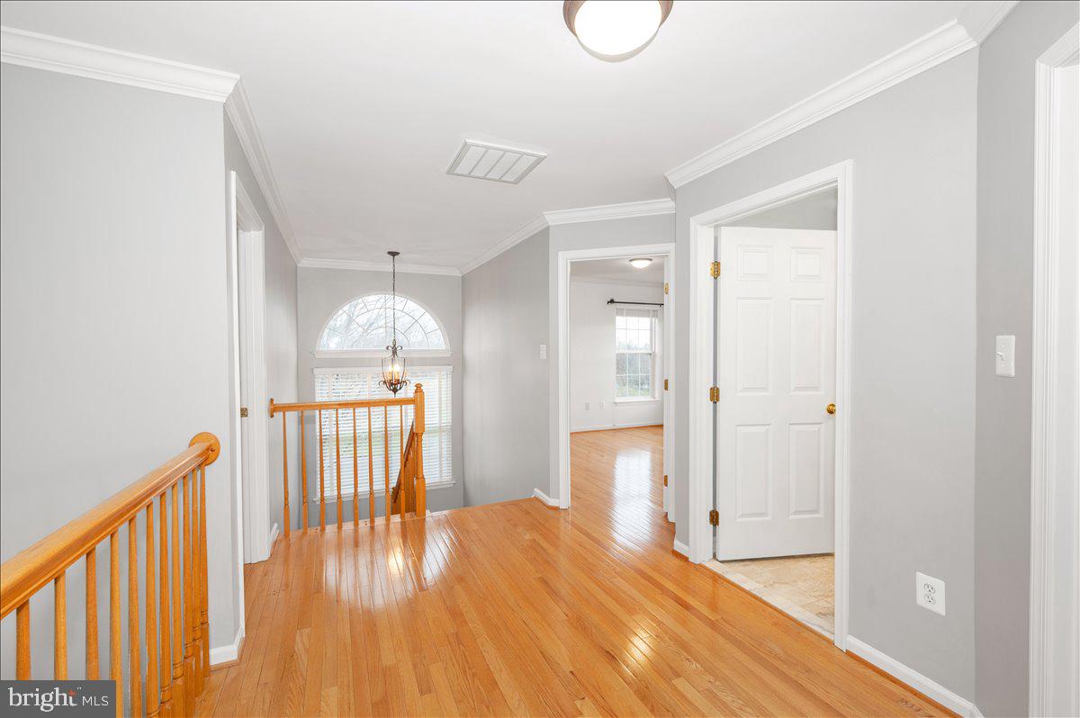 MANOR OAKS - Residential