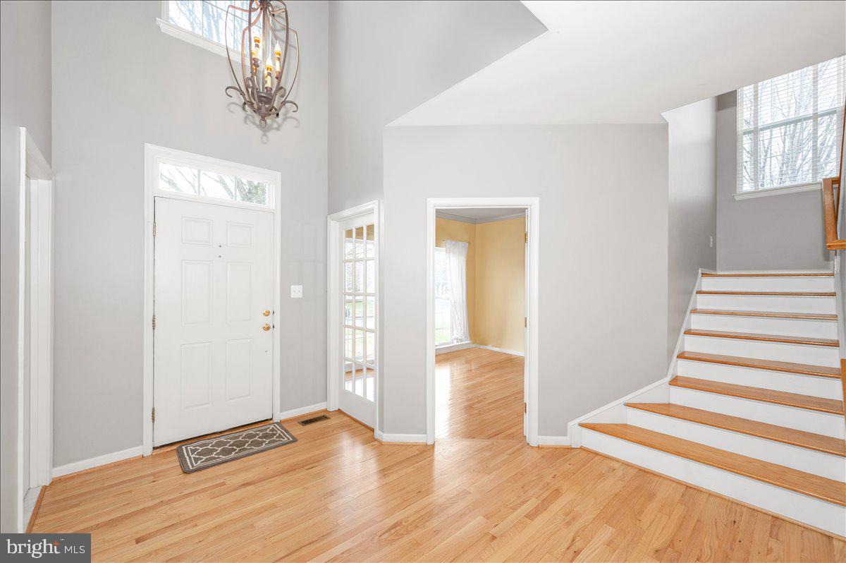 MANOR OAKS - Residential