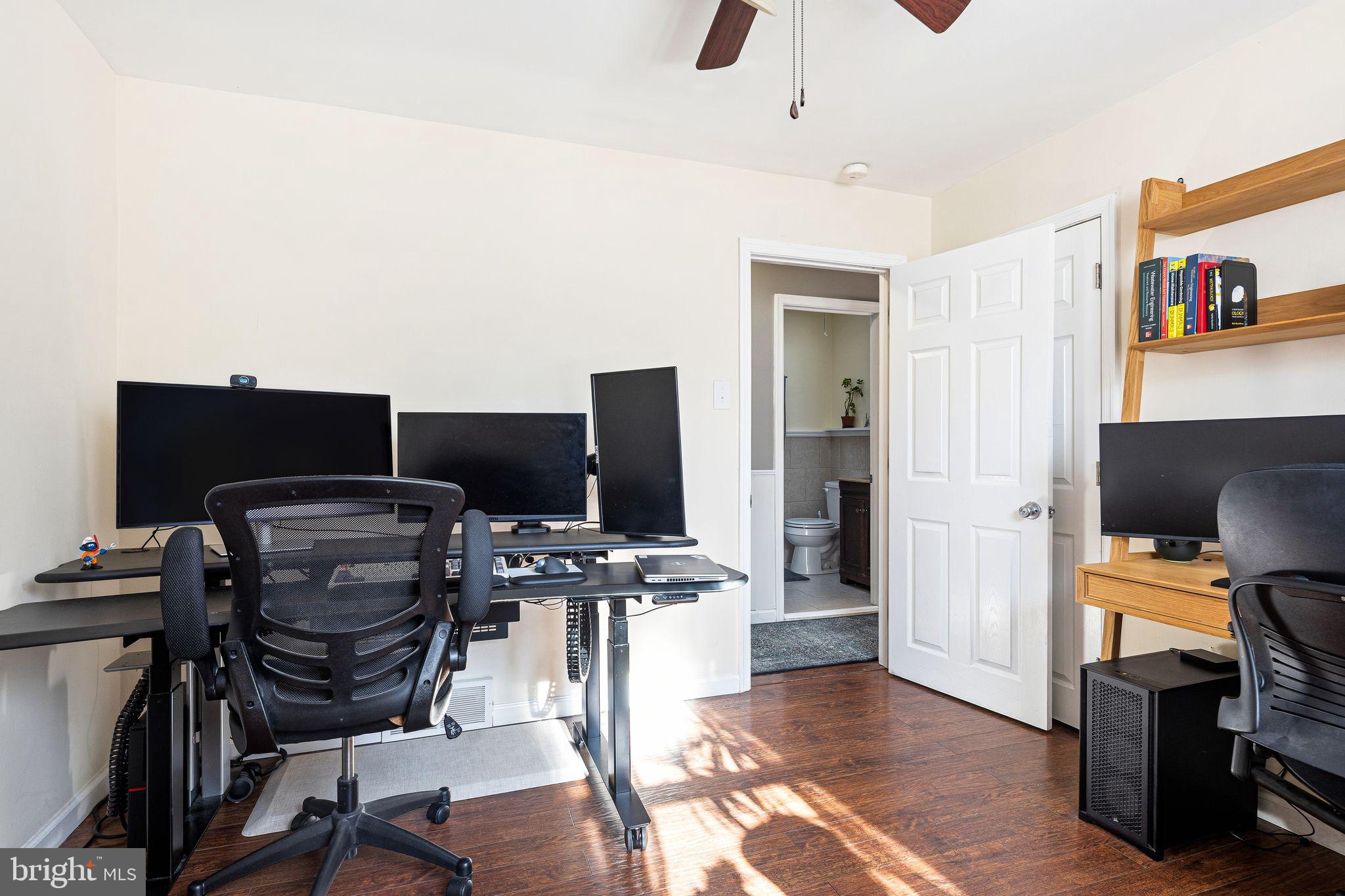 ROXBOROUGH - Residential