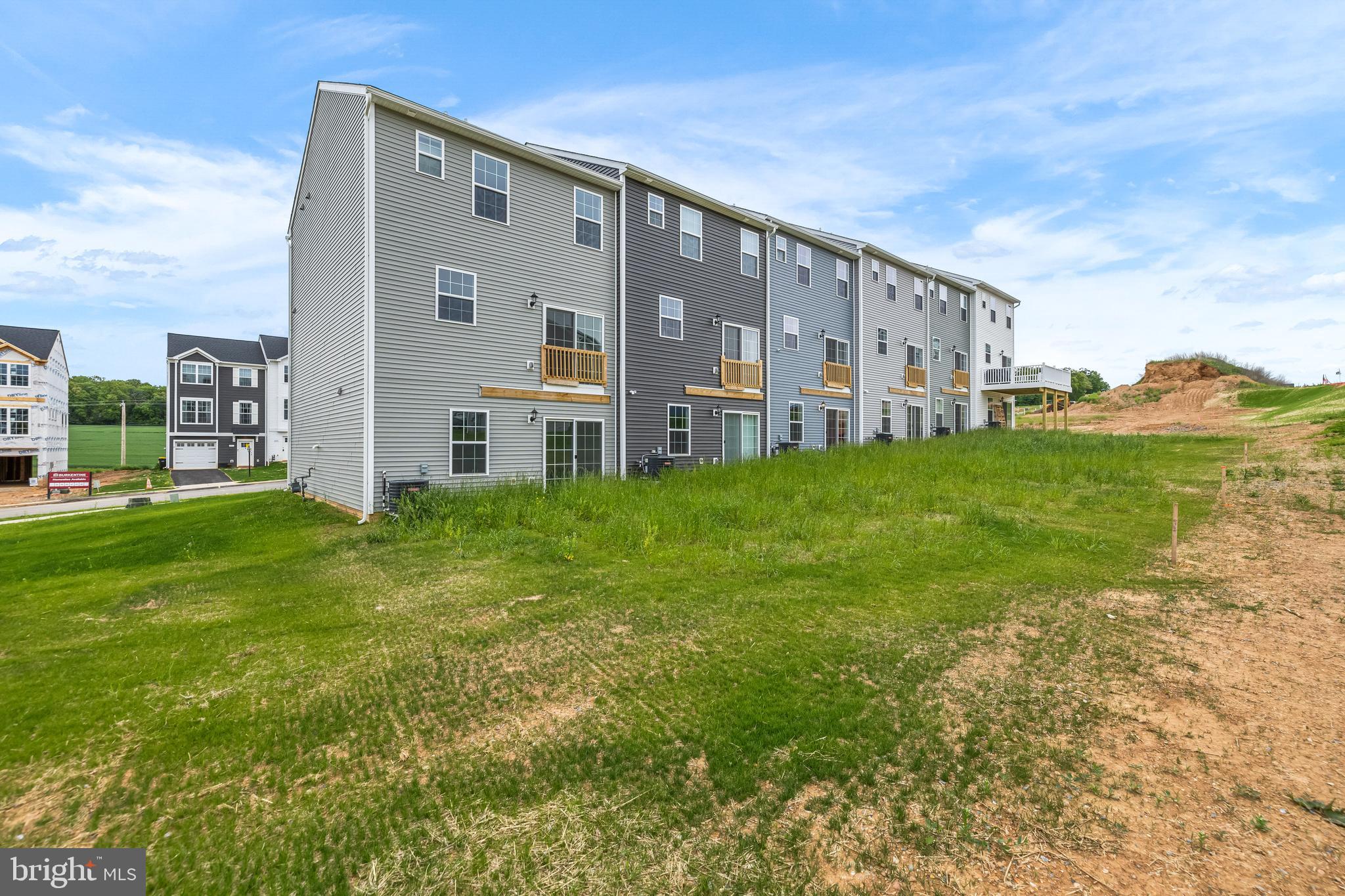 HUDSON RIDGE - Residential