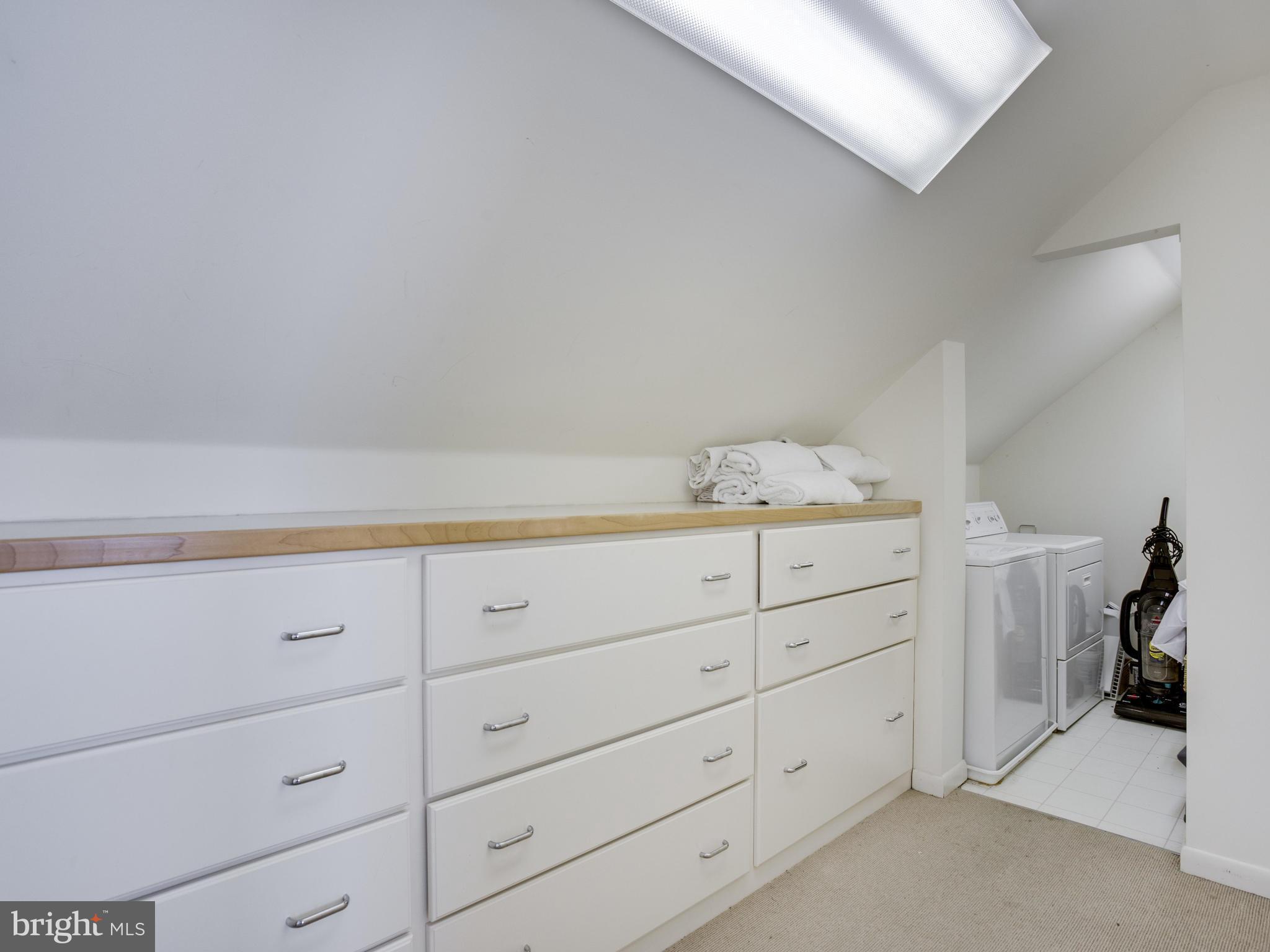 SCIENTISTS CLIFFS - Residential