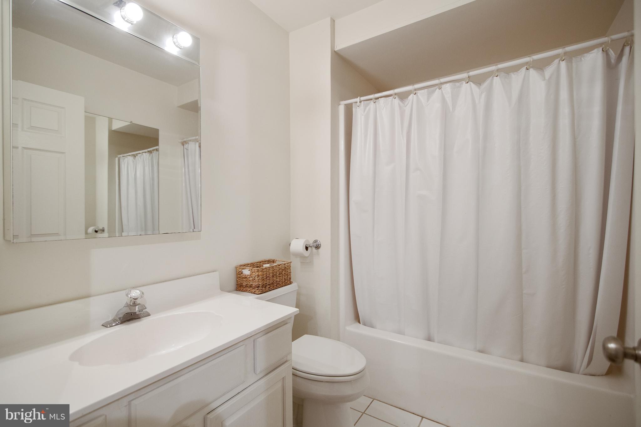 SCIENTISTS CLIFFS - Residential