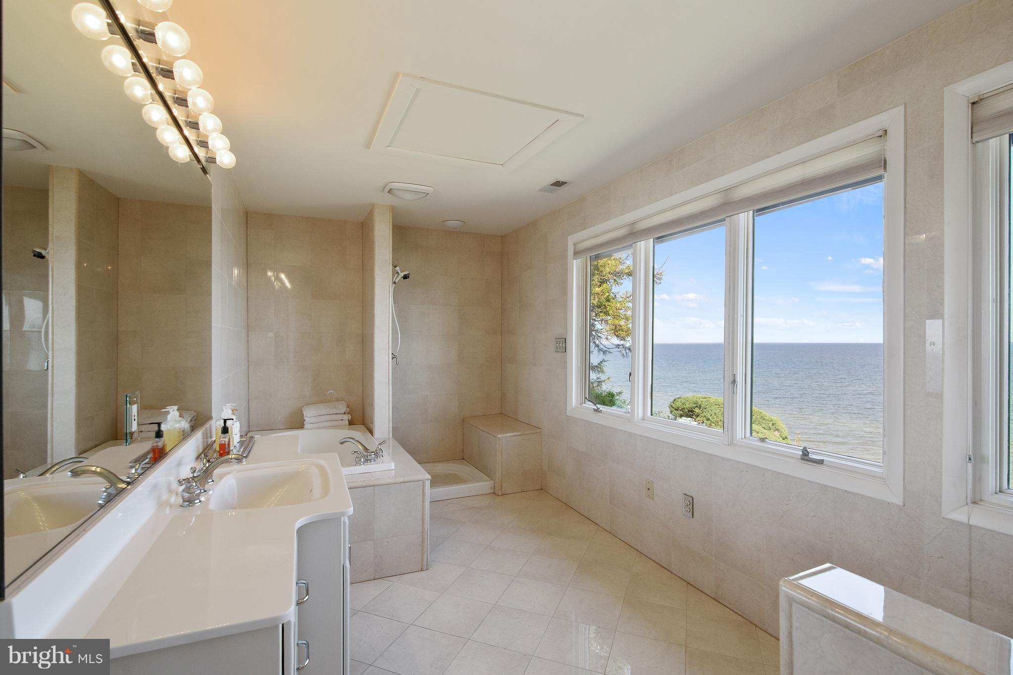 SCIENTISTS CLIFFS - Residential