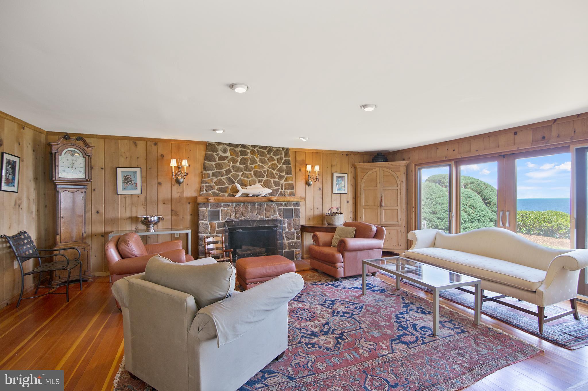 SCIENTISTS CLIFFS - Residential