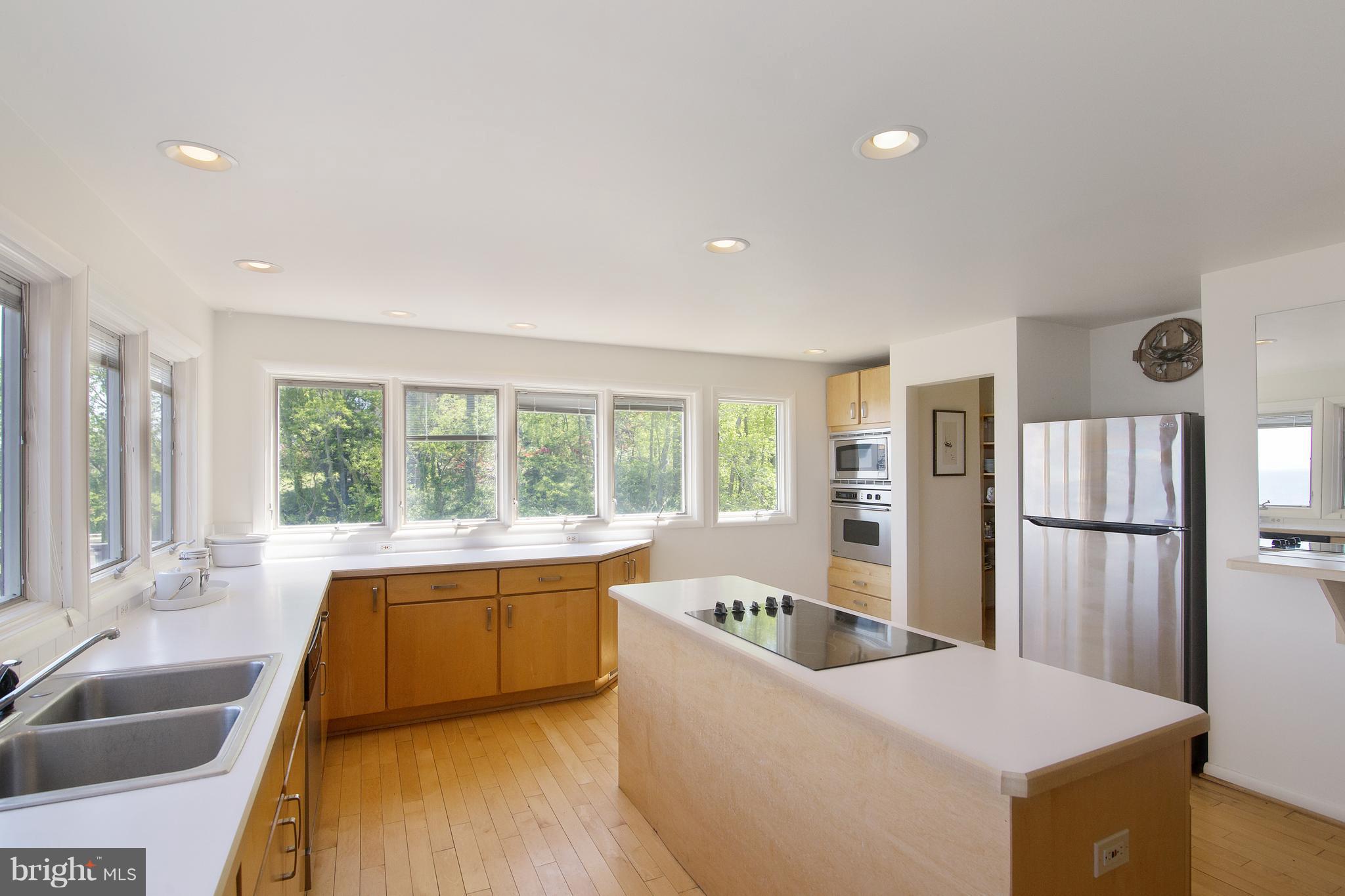 SCIENTISTS CLIFFS - Residential