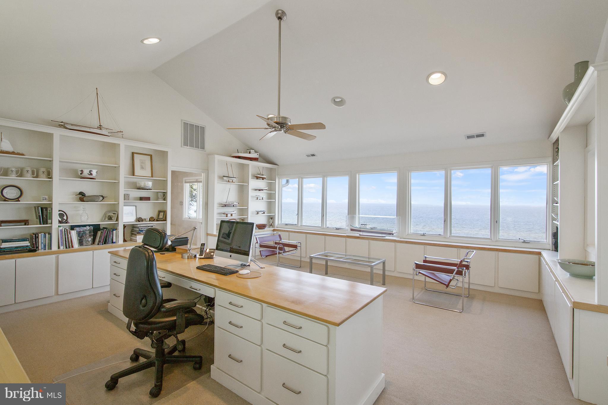 SCIENTISTS CLIFFS - Residential