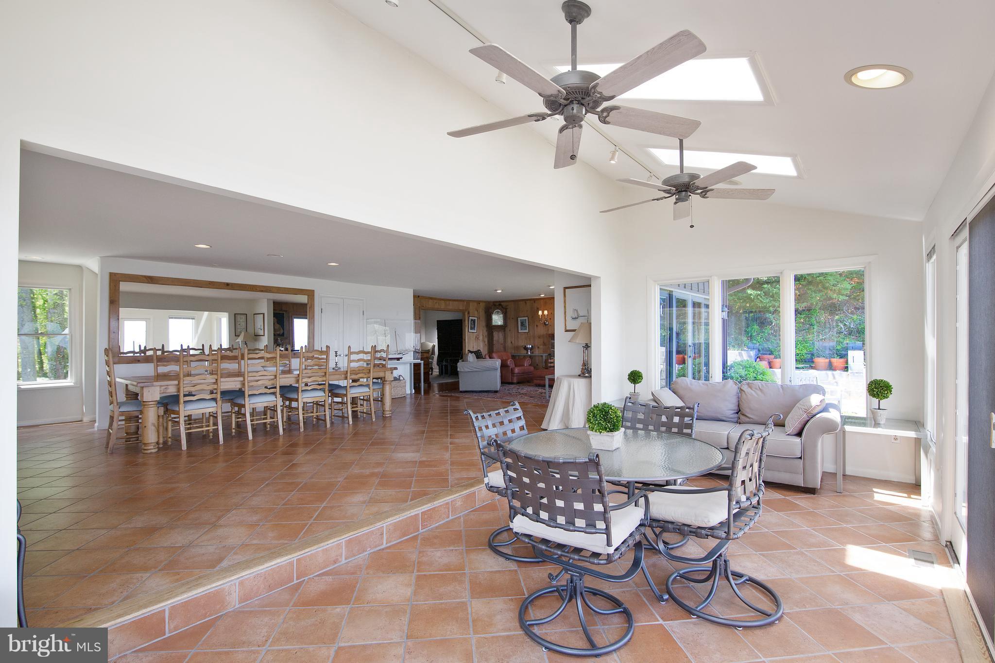 SCIENTISTS CLIFFS - Residential