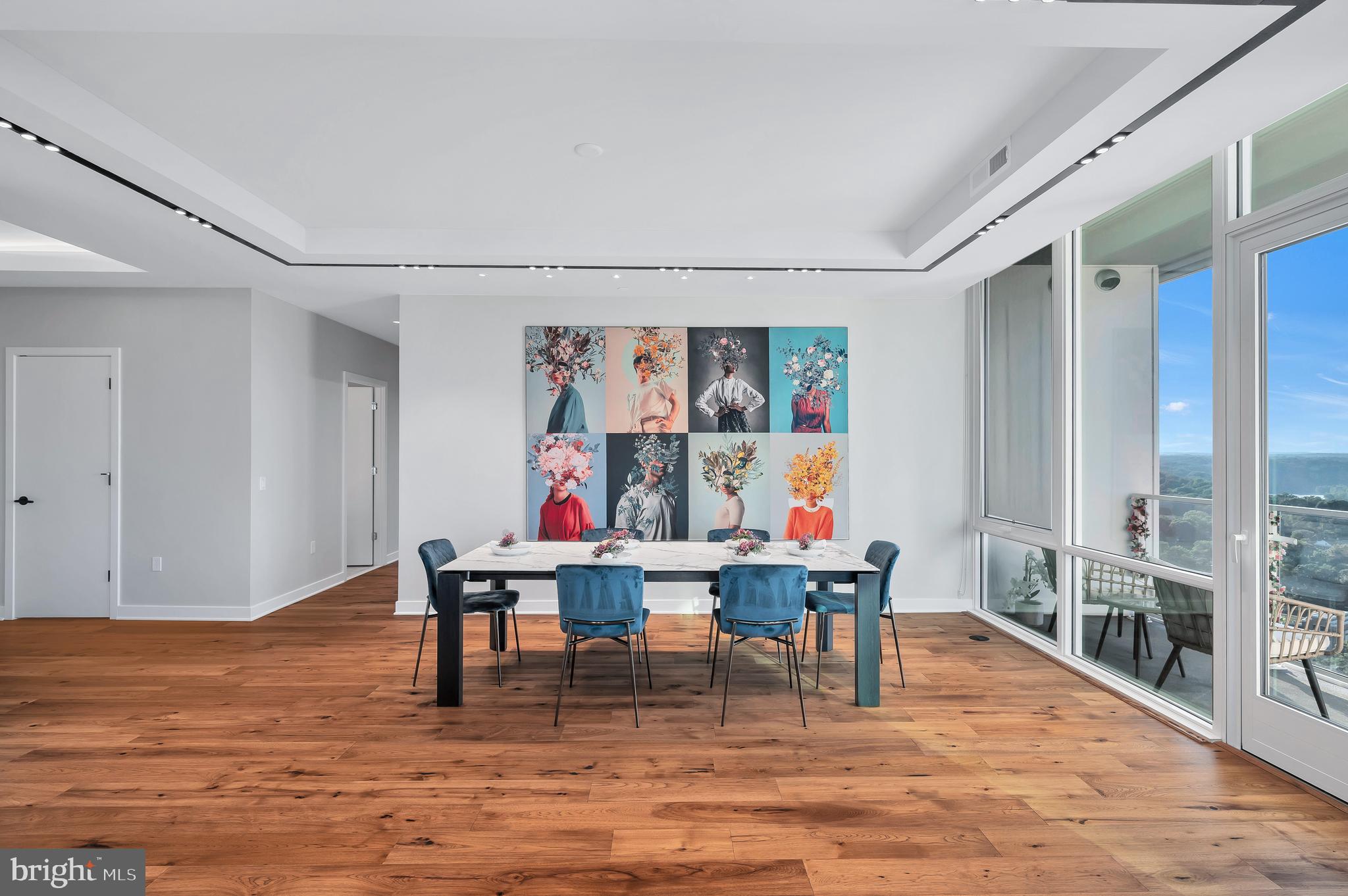 ROSSLYN - Residential Lease