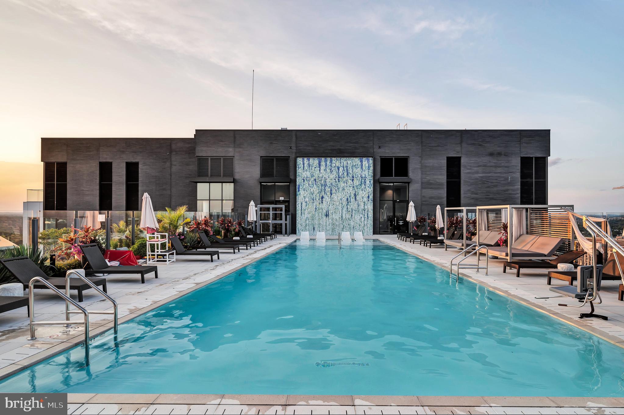 ROSSLYN - Residential Lease