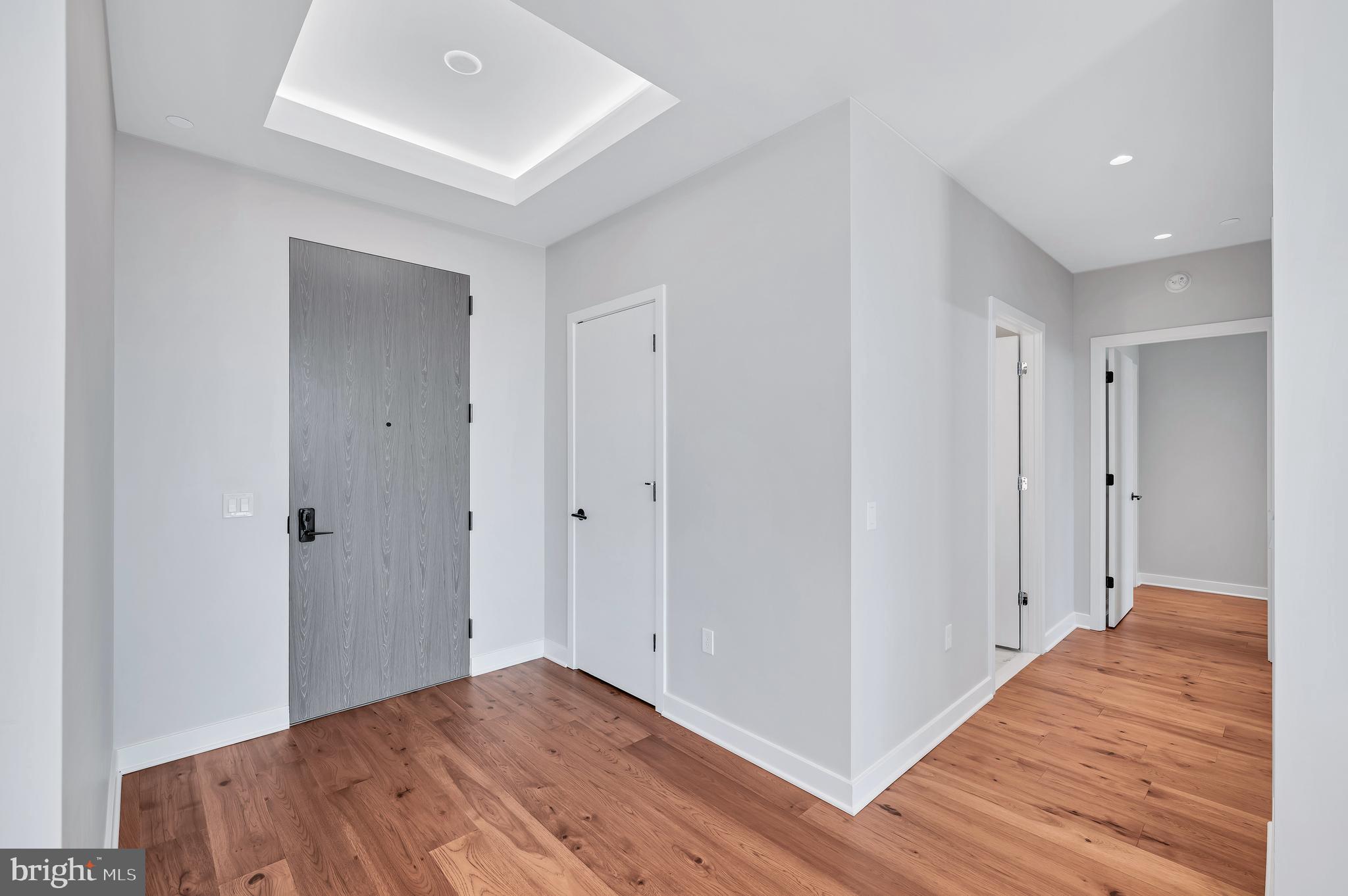 ROSSLYN - Residential Lease