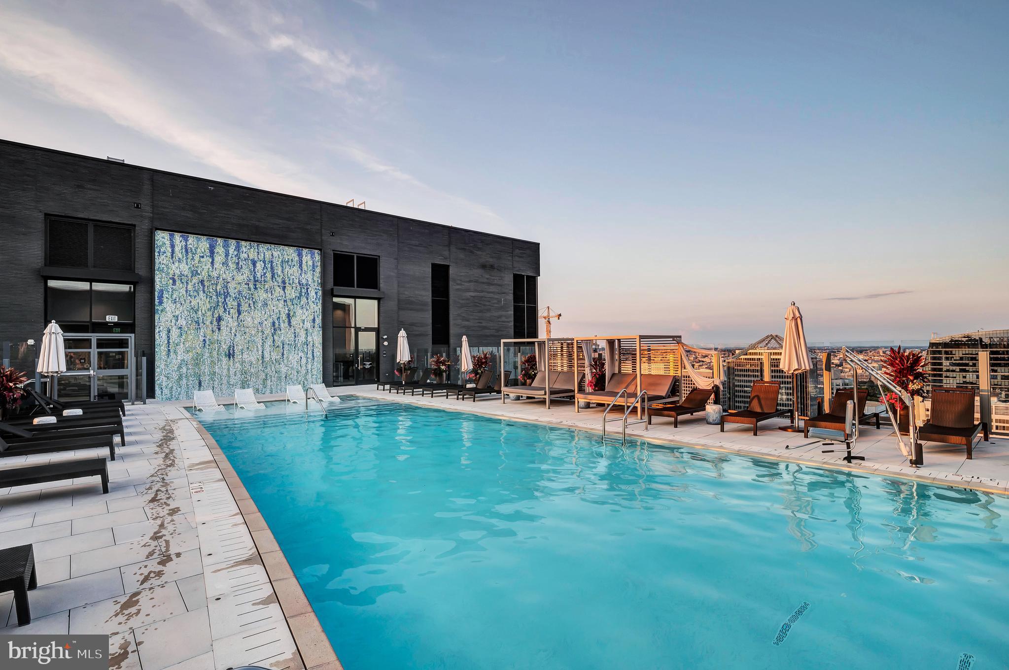 ROSSLYN - Residential Lease