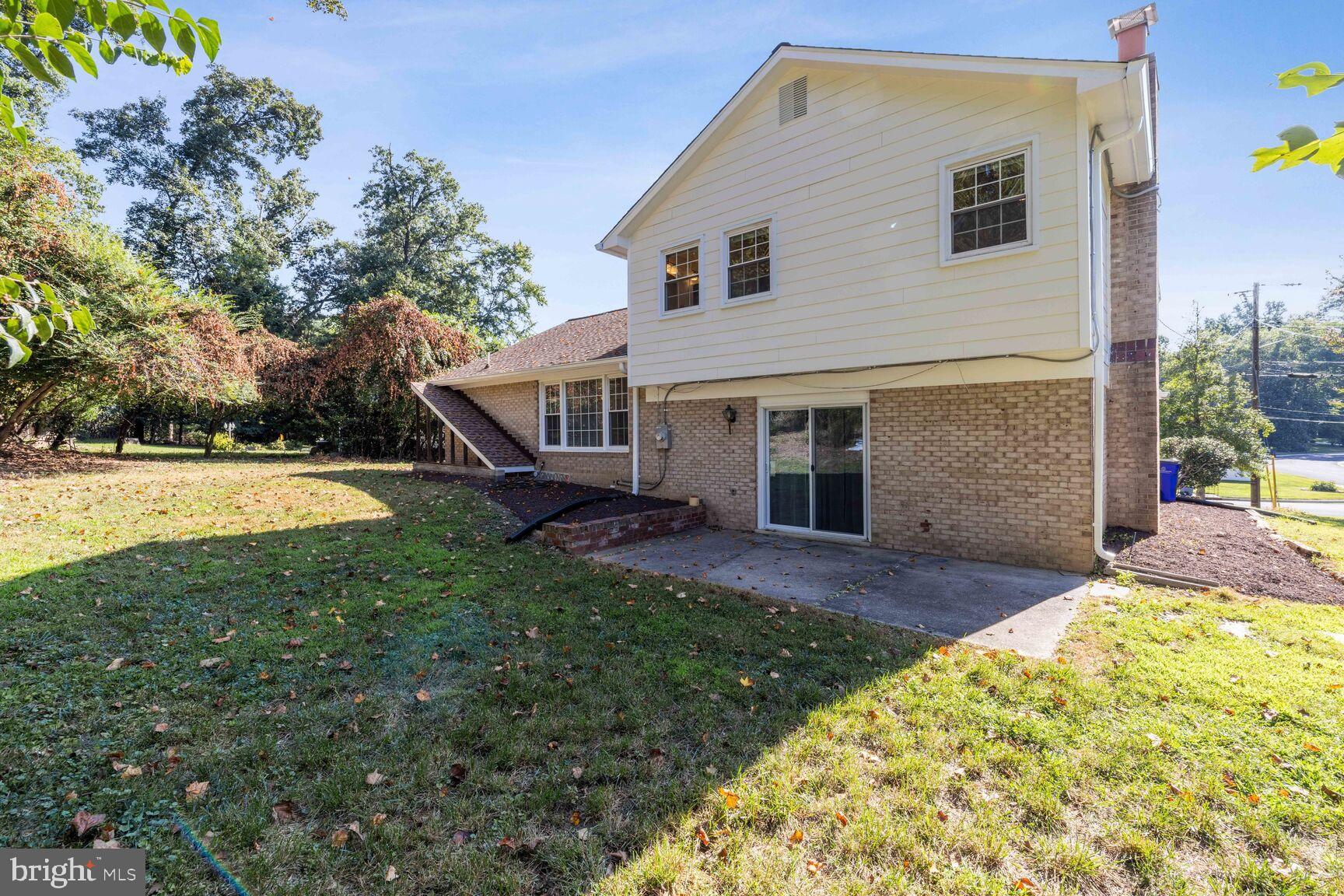 HIGHLAND STONE - Residential Lease