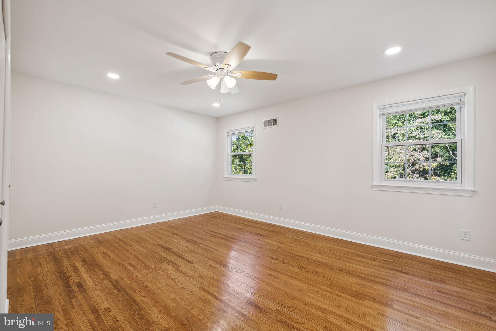 HIGHLAND STONE - Residential Lease