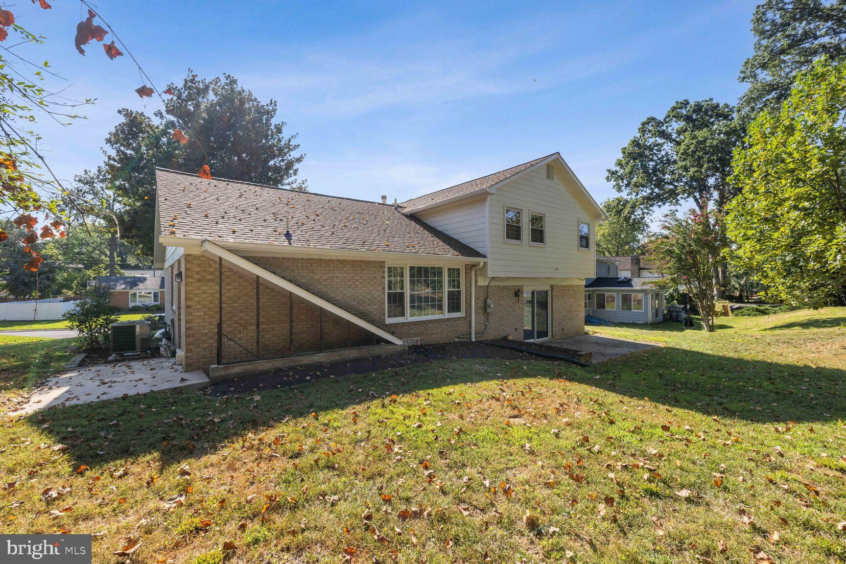 HIGHLAND STONE - Residential Lease