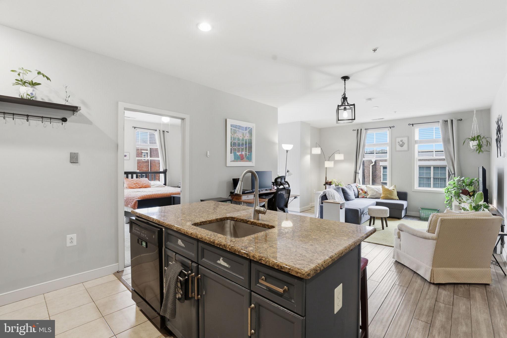 181 E REED AVENUE 304