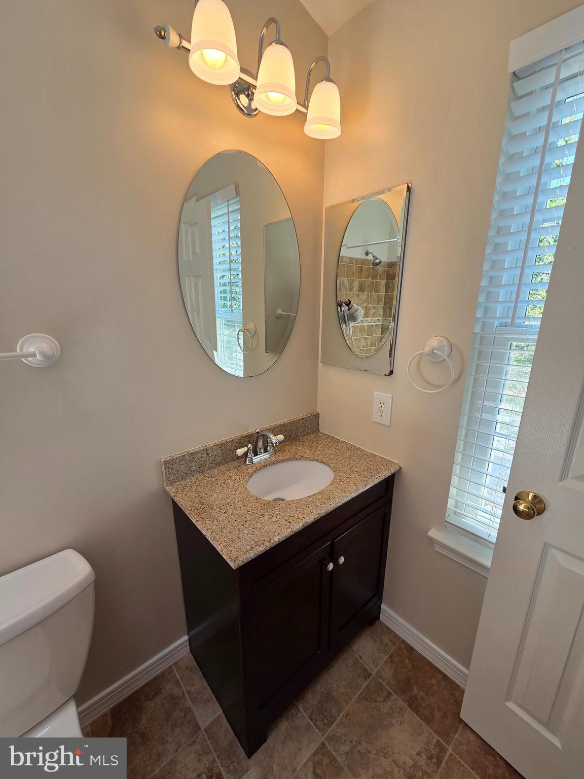 STONEHAVEN MEWS IN CROFTON VILLAGE - Residential Lease