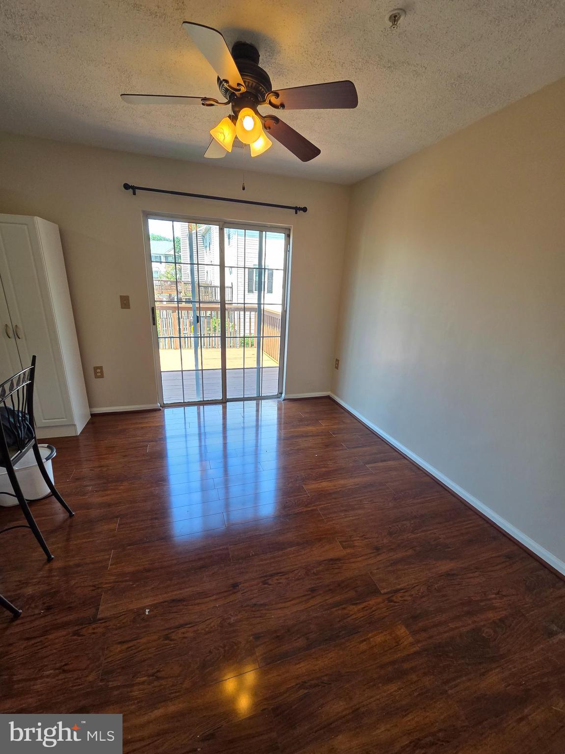2472 WENTWORTH DRIVE