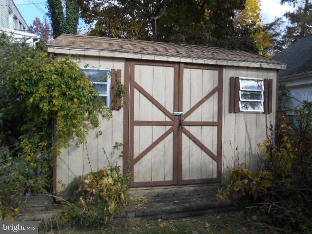 THE AVENUES - Residential