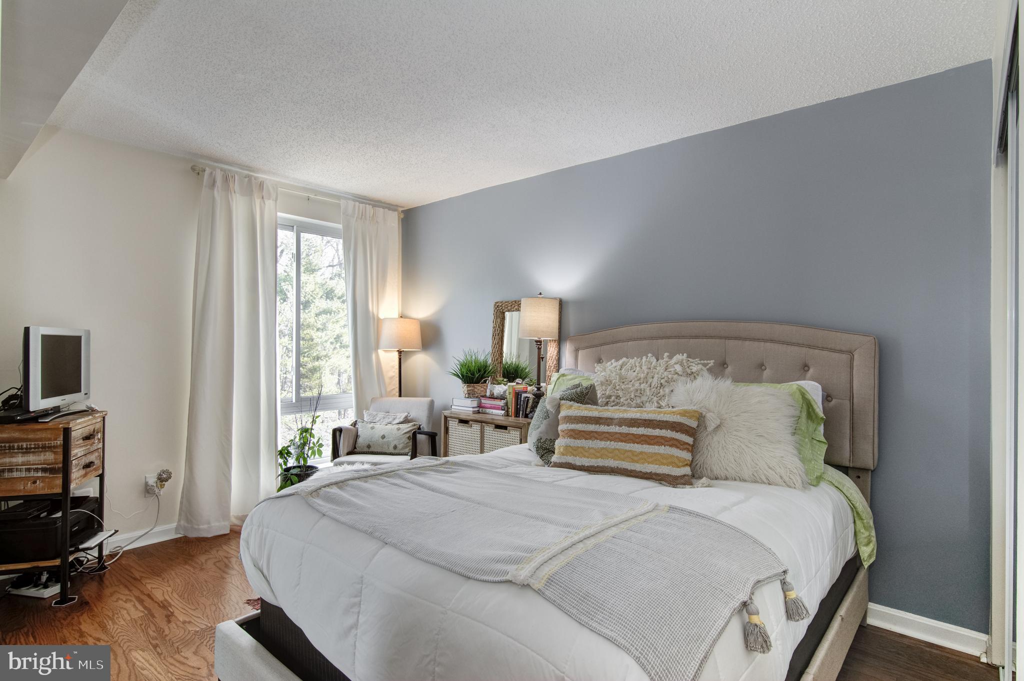 THE PLAZA - Residential