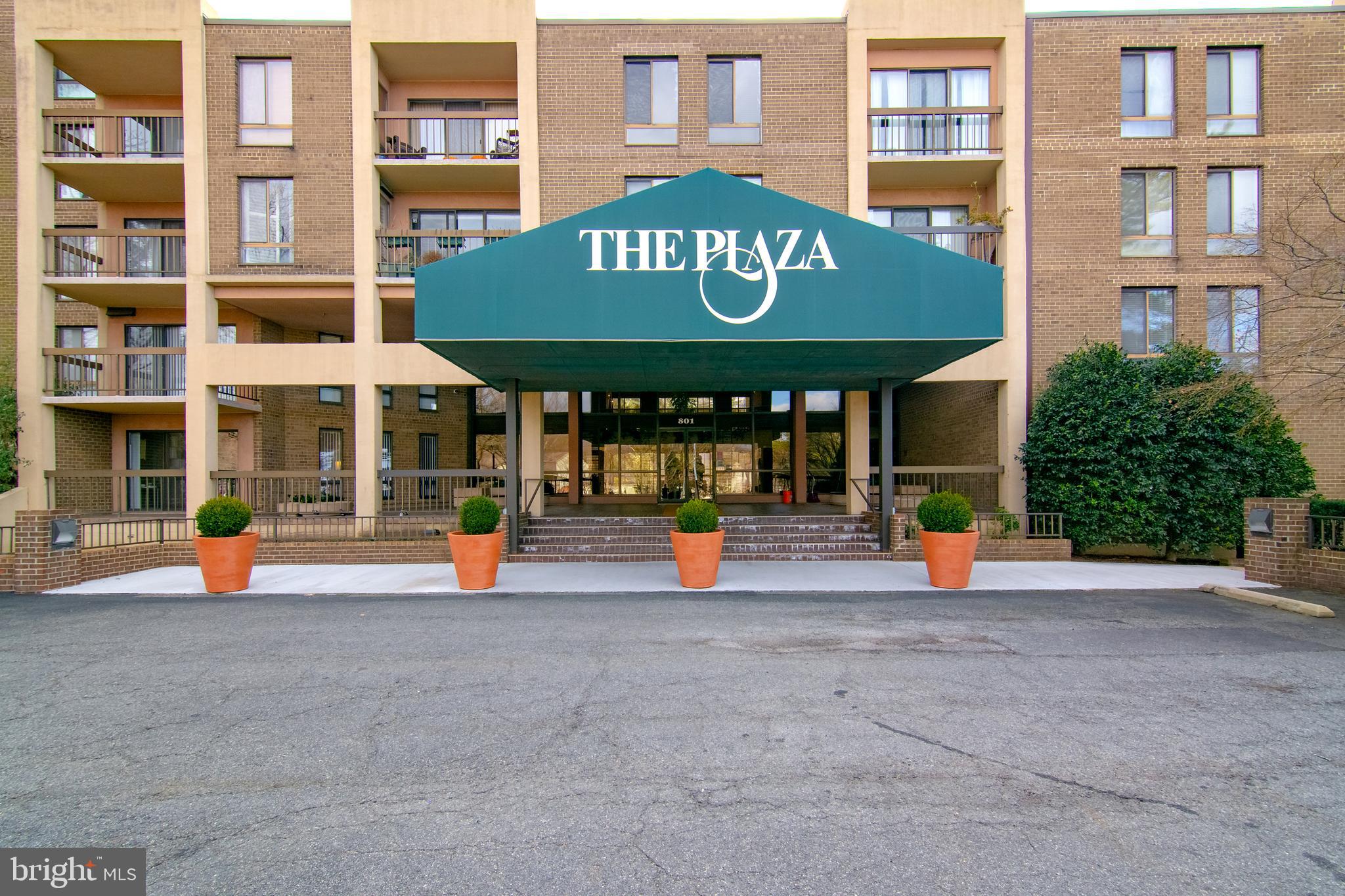 THE PLAZA - Residential