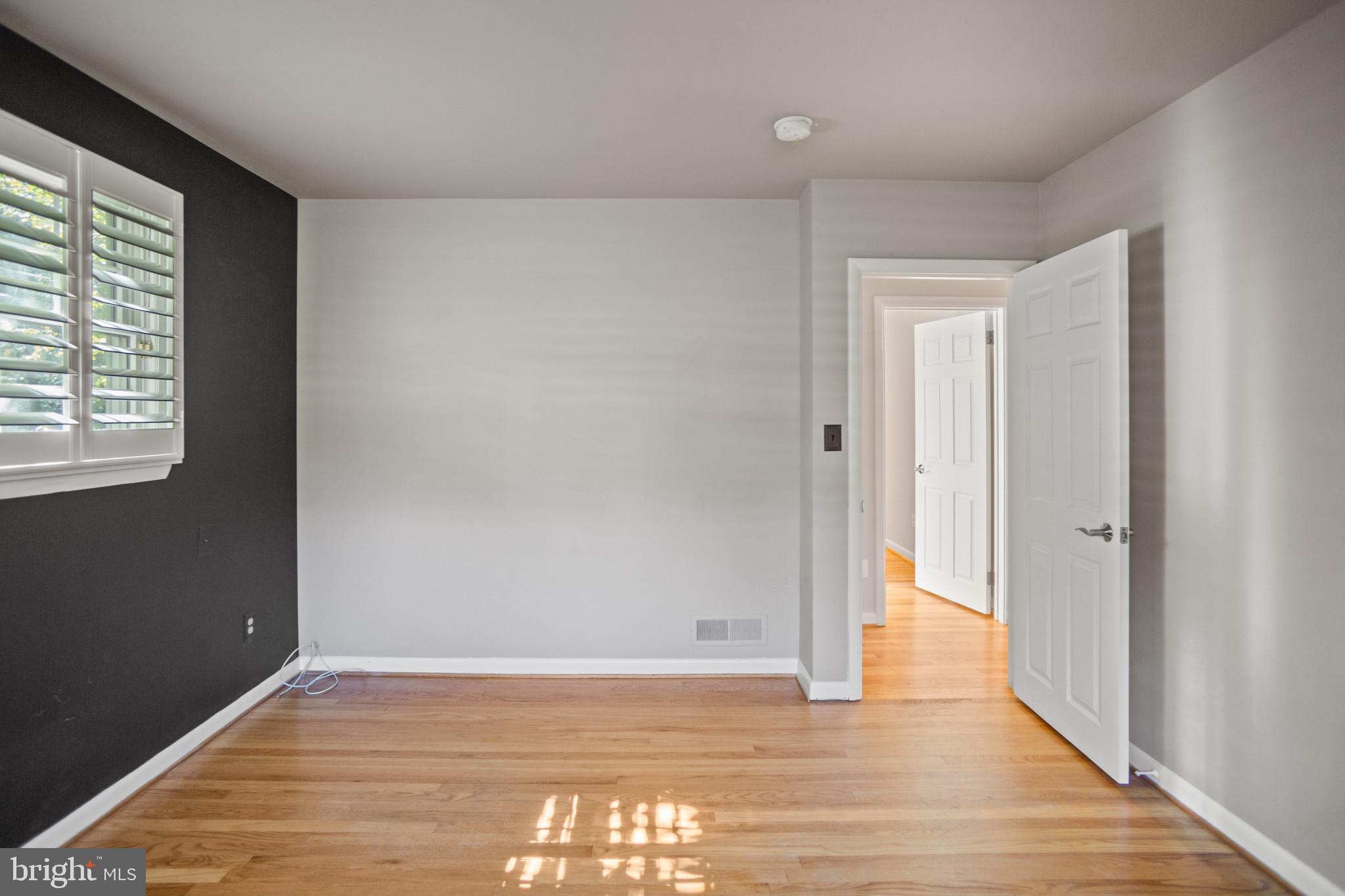 DULANEY FOREST - Residential