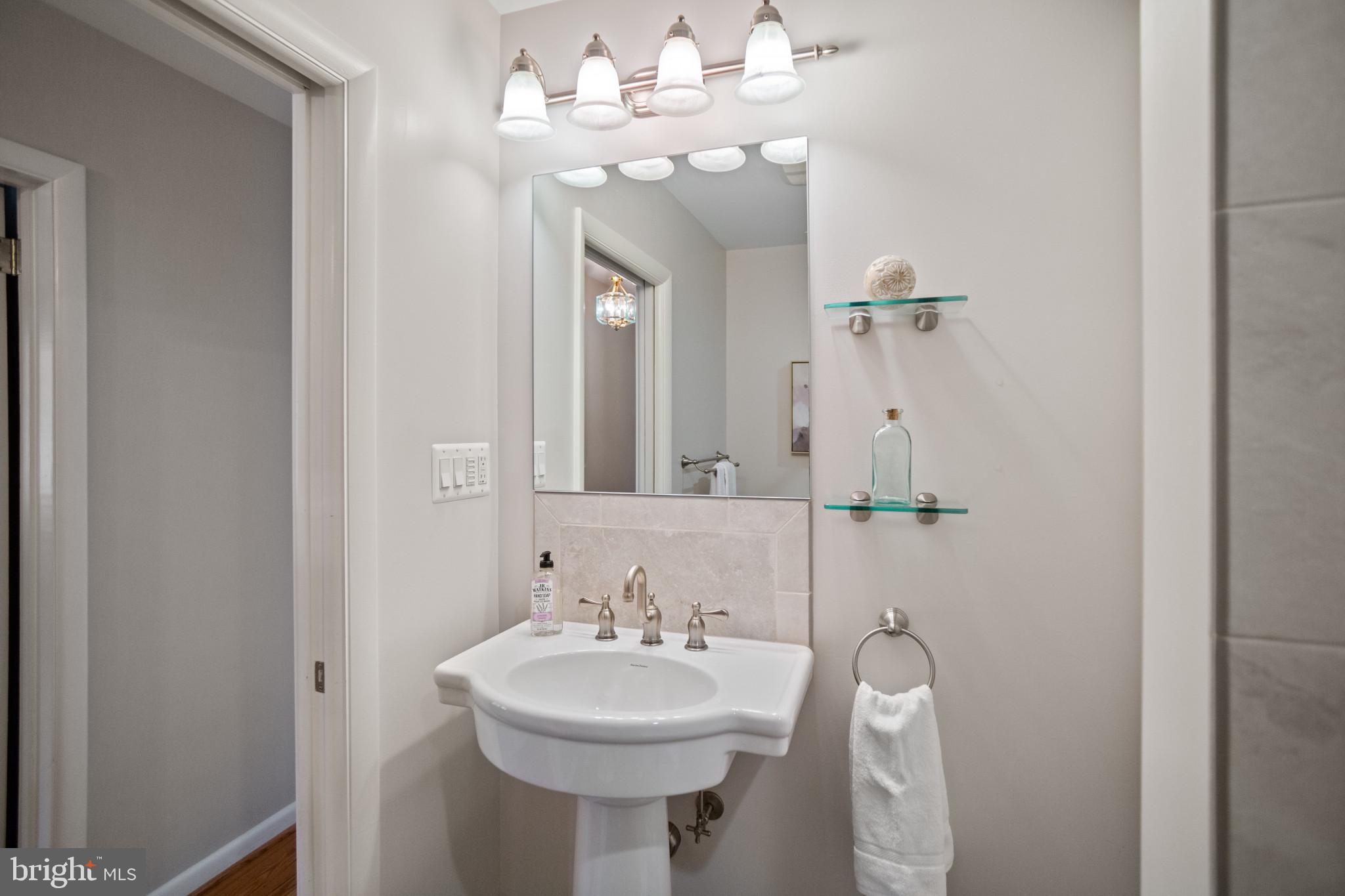 DULANEY FOREST - Residential