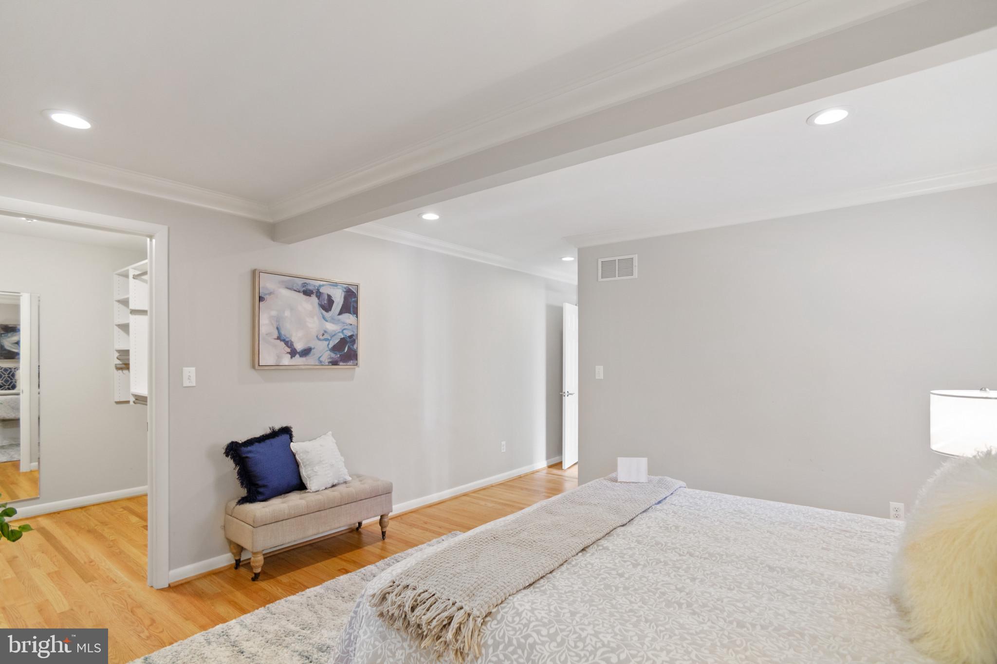 DULANEY FOREST - Residential