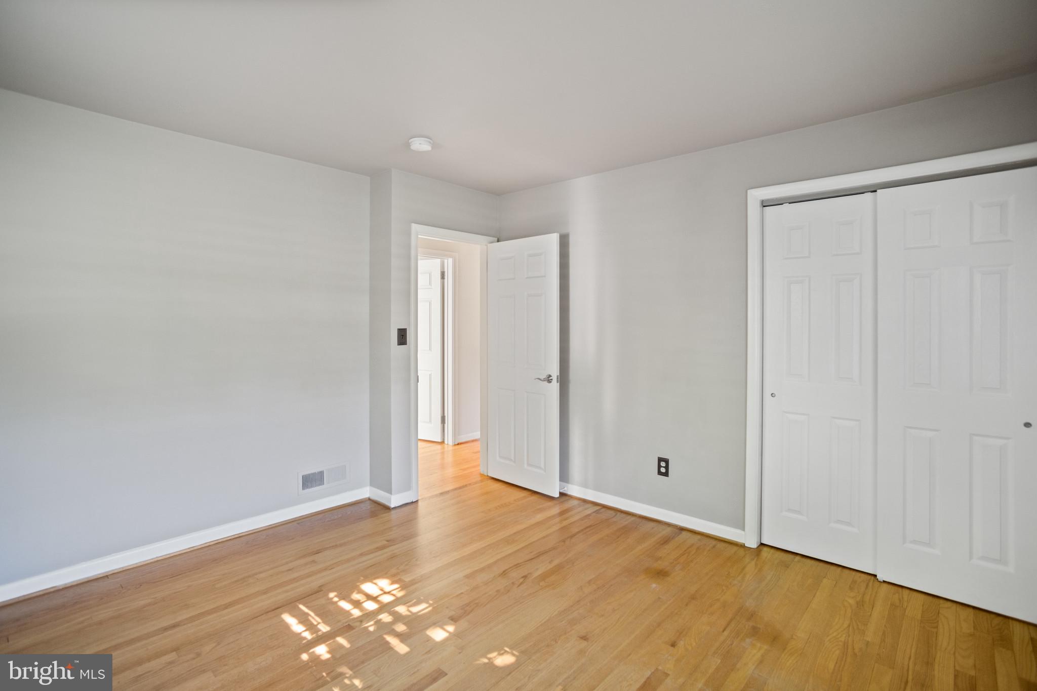 DULANEY FOREST - Residential