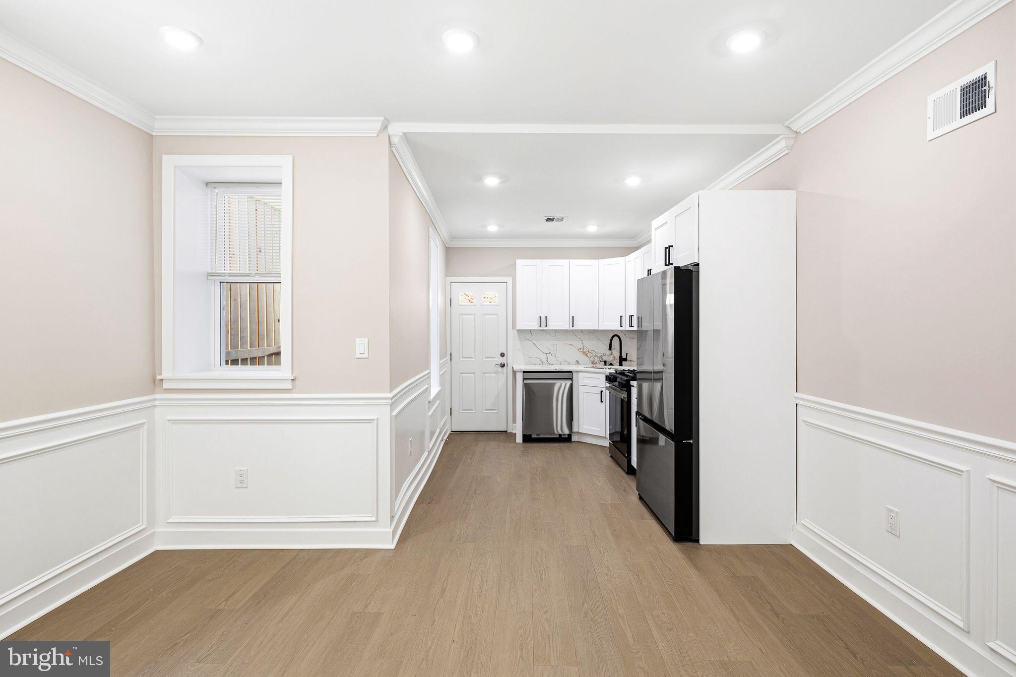 ROXBOROUGH - Residential