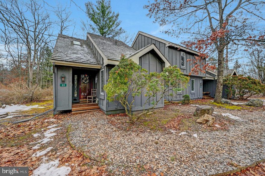 This charming Snow Ridge townhouse is a must-see, offering the perfect mountain retreat just in time for ski season at Jack Frost Mountain! This one-bedroom, plus a sleeping loft, townhome features a lovely water view of Upper Mill Pond. It's an ideal escape for snow lovers, ski enthusiasts, or anyone looking for a cozy mountain getaway. The first-floor bedroom is spacious & adjoins the main bath, while the updated galley kitchen has granite counters and stainless steel appliances. A wood-burning fireplace in the family room adds a warm touch, perfect for relaxing after a day on the slopes. Upstairs, the sleeping loft includes a half bath for added convenience. Not only is it a short distance from the slopes, but it's also close to Lake Harmony where you can enjoy dining and night life. With a variety of nearby Pocono attractions, this townhouse offers excellent potential as a short-term rental or a perfect mountain getaway!