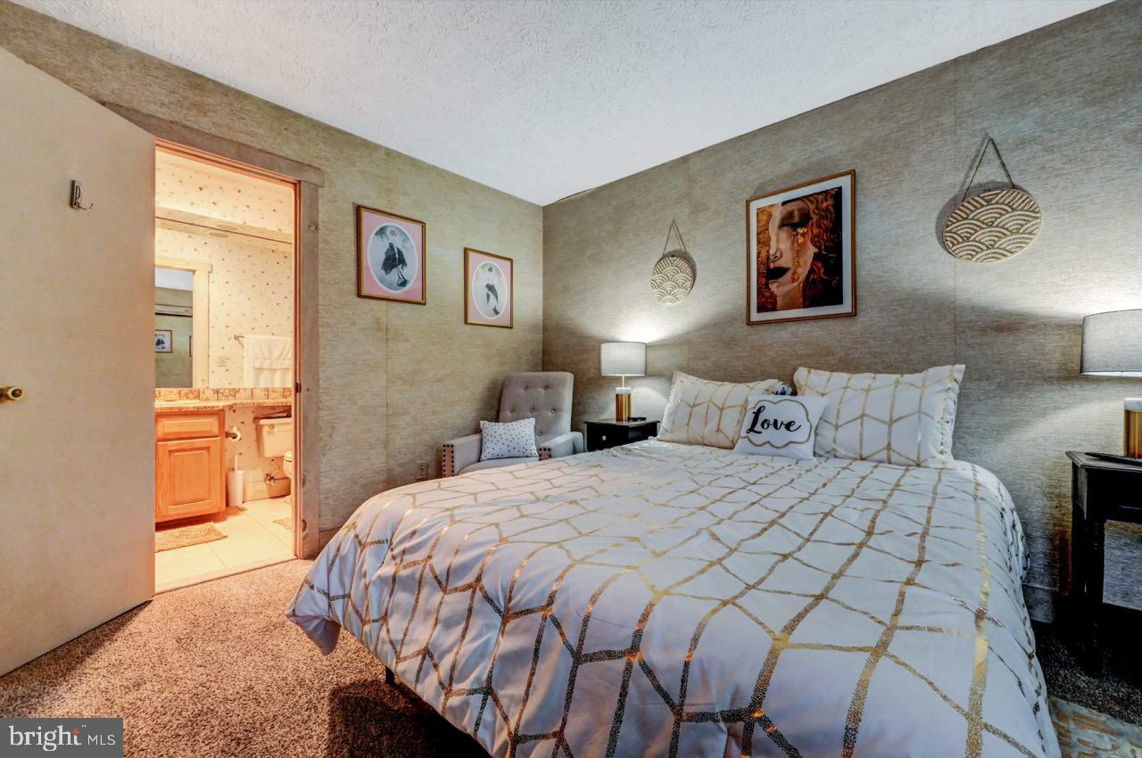 SNOW RIDGE VILLAGE - Residential