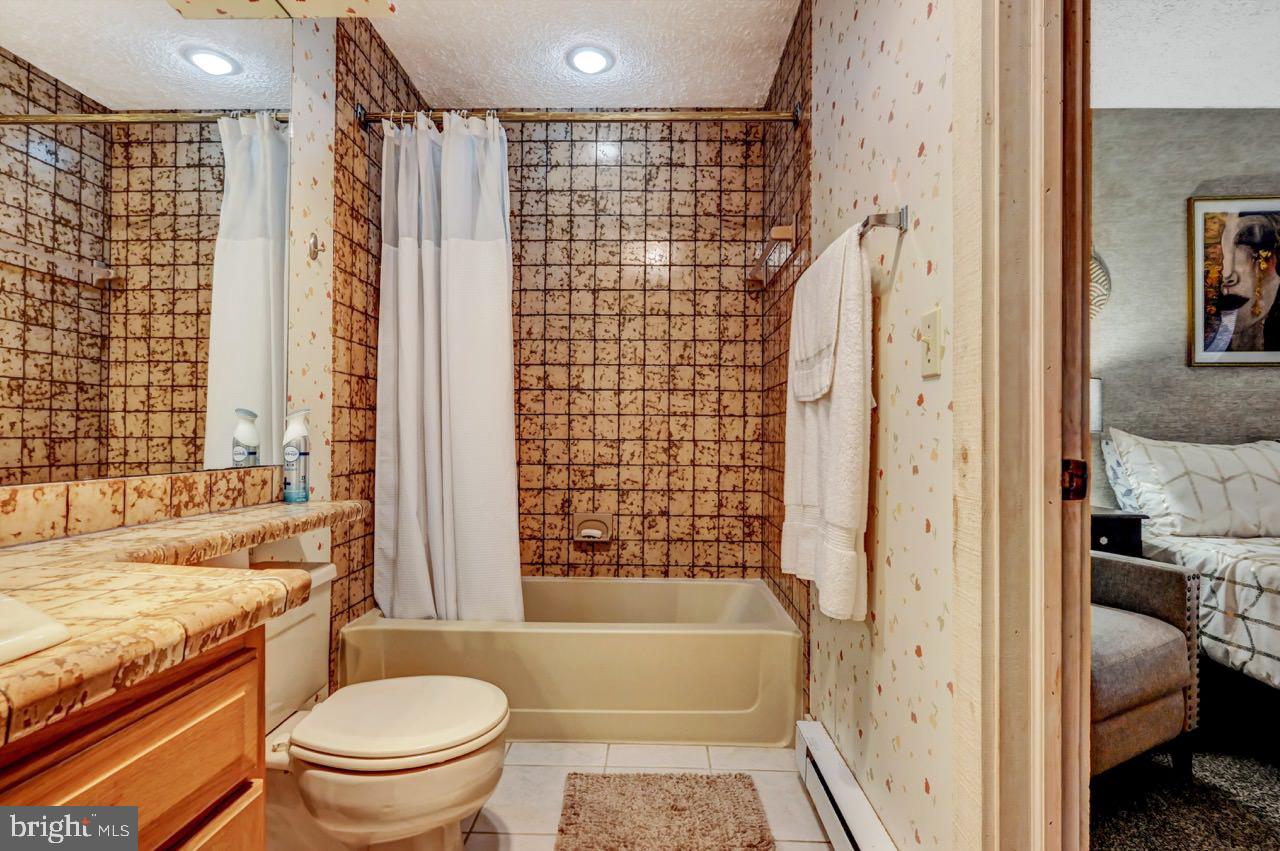 SNOW RIDGE VILLAGE - Residential