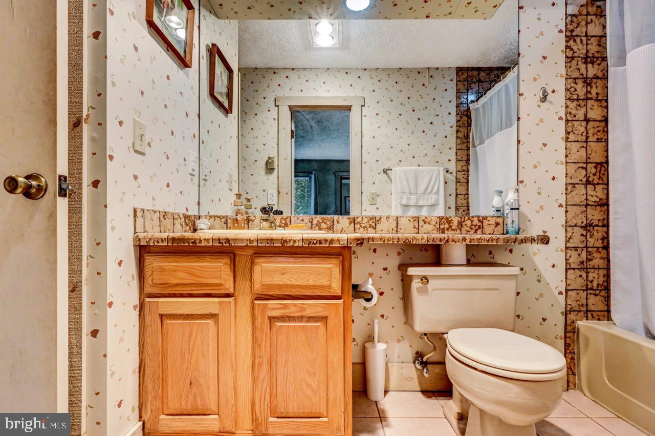 SNOW RIDGE VILLAGE - Residential