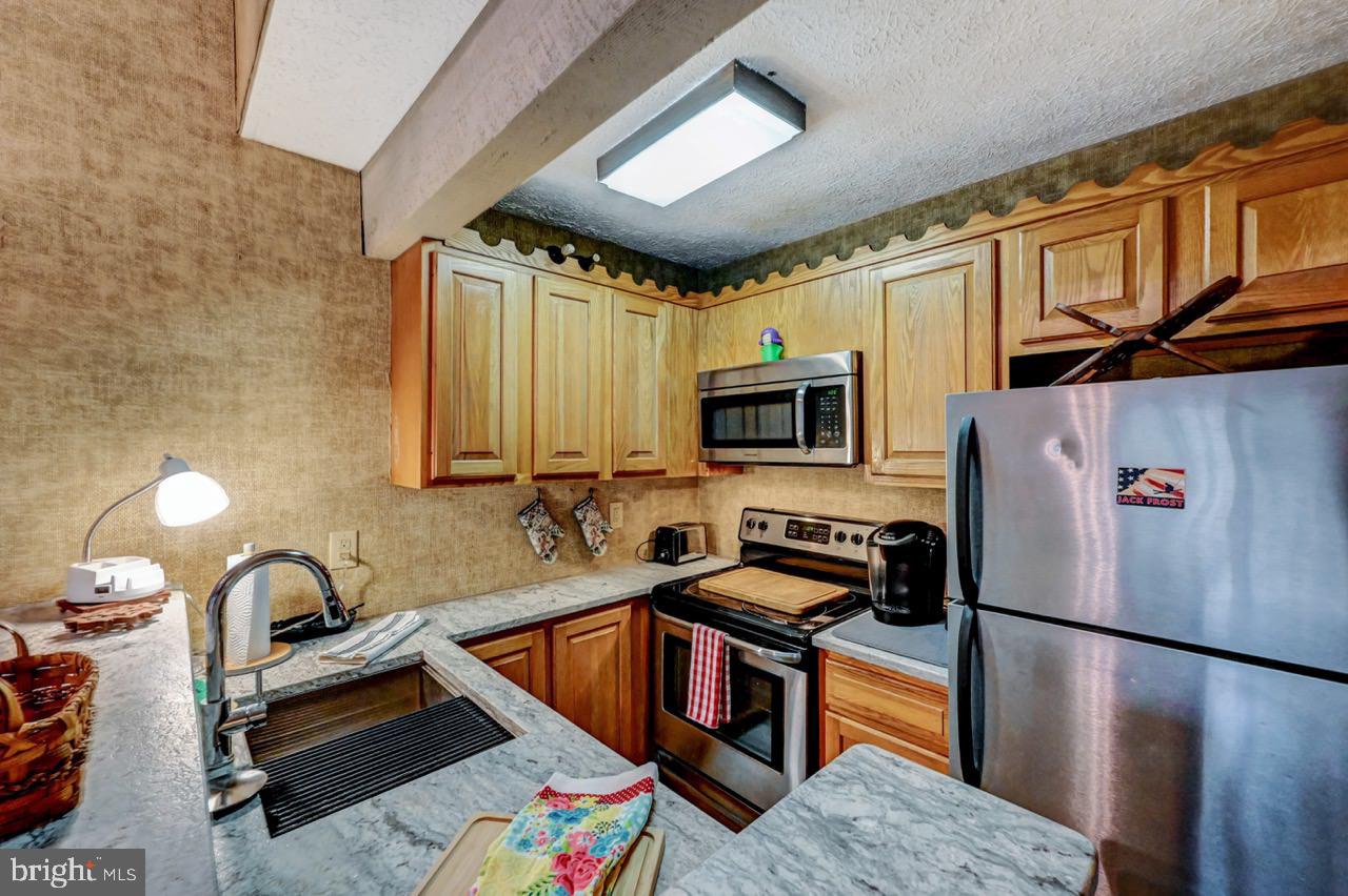 SNOW RIDGE VILLAGE - Residential