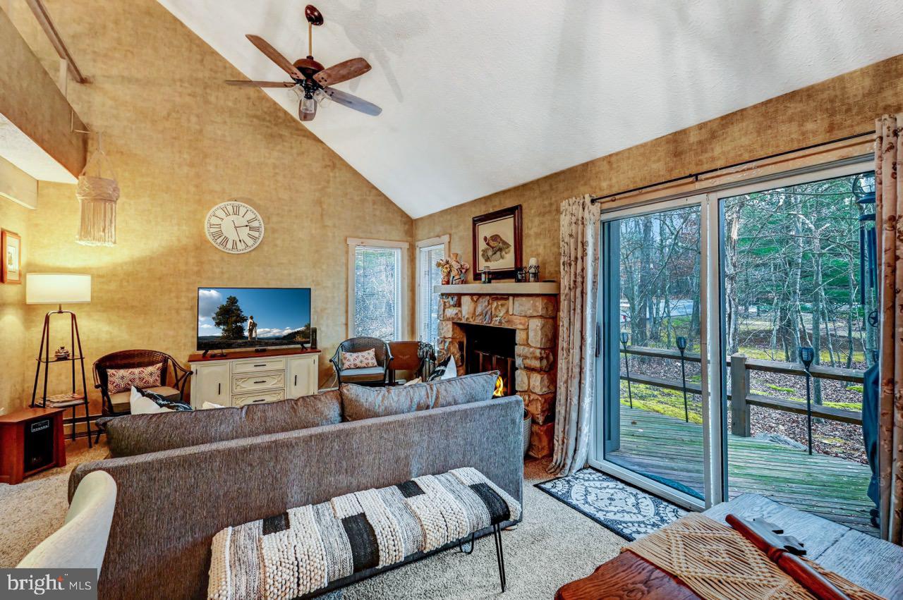 SNOW RIDGE VILLAGE - Residential