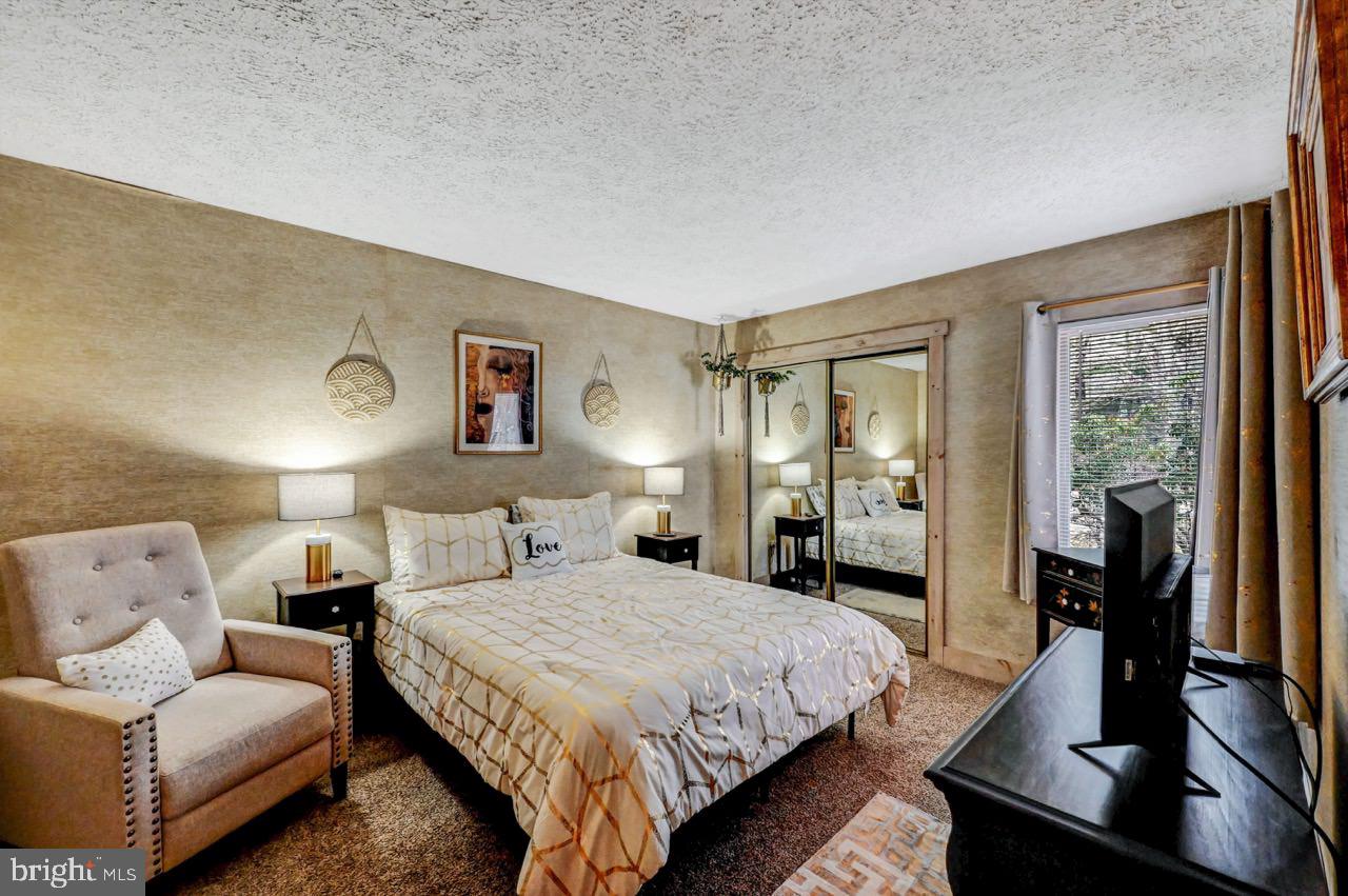 SNOW RIDGE VILLAGE - Residential