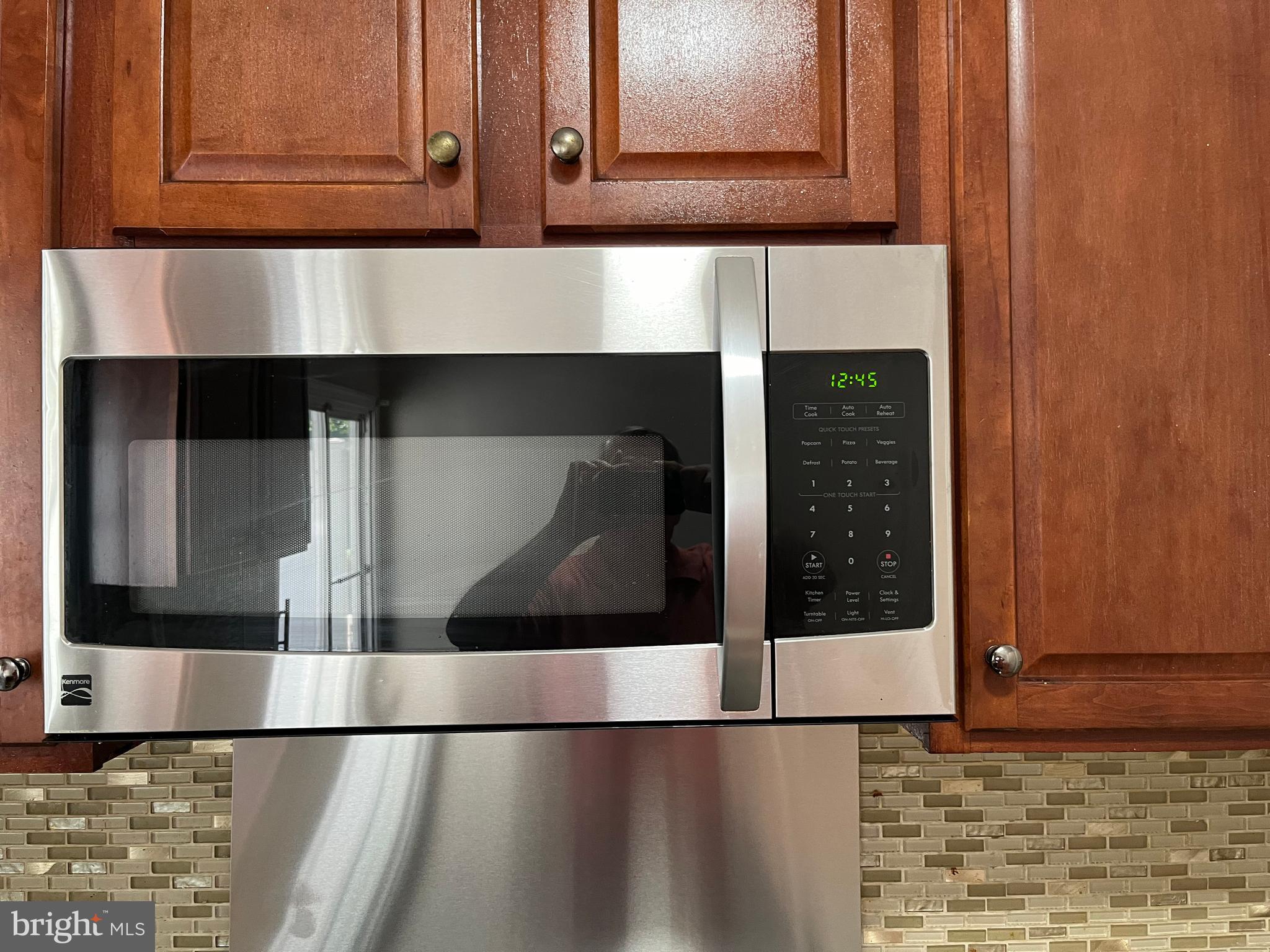 RENAISSANCE PLAZA - Residential