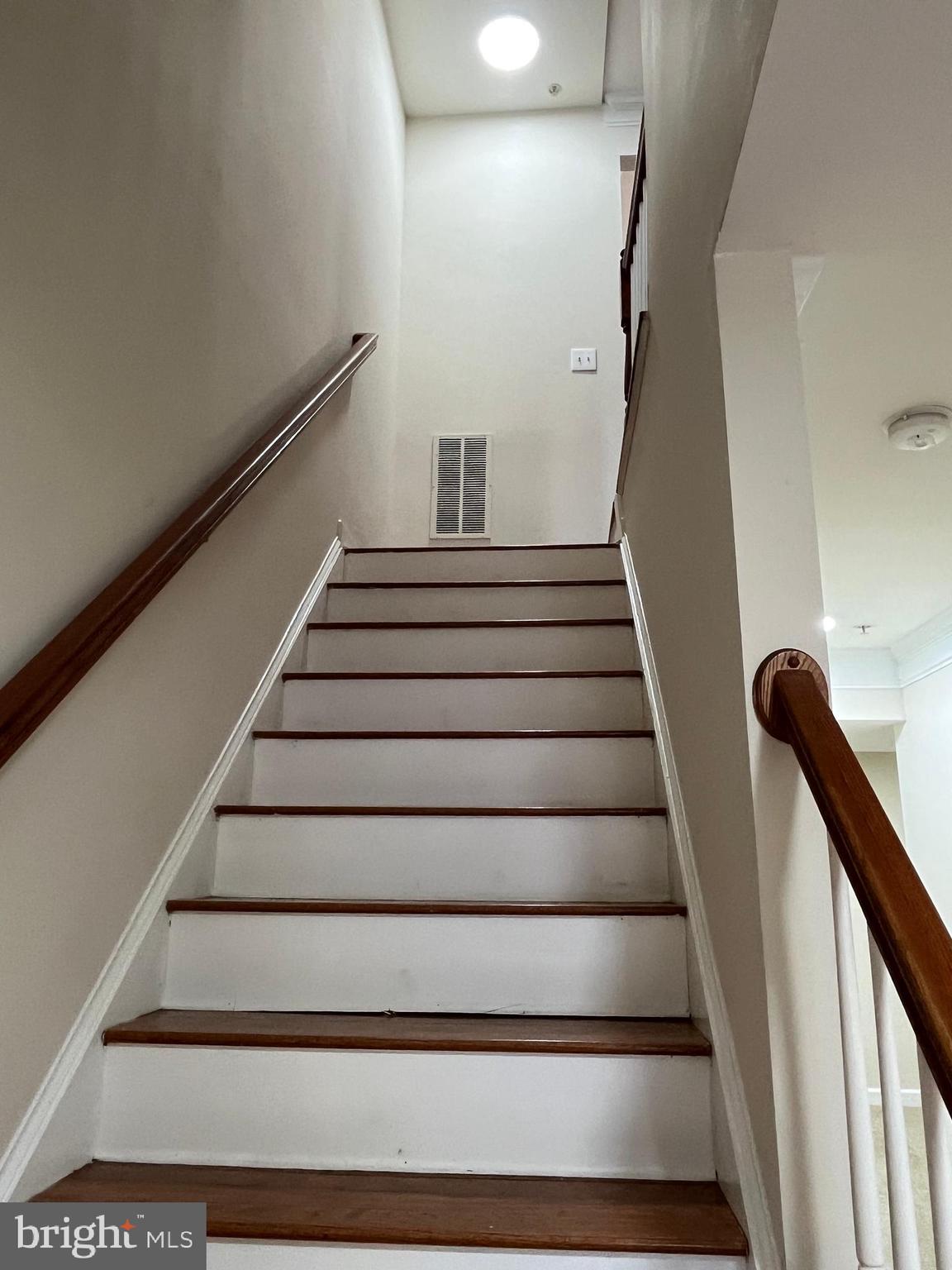 RENAISSANCE PLAZA - Residential