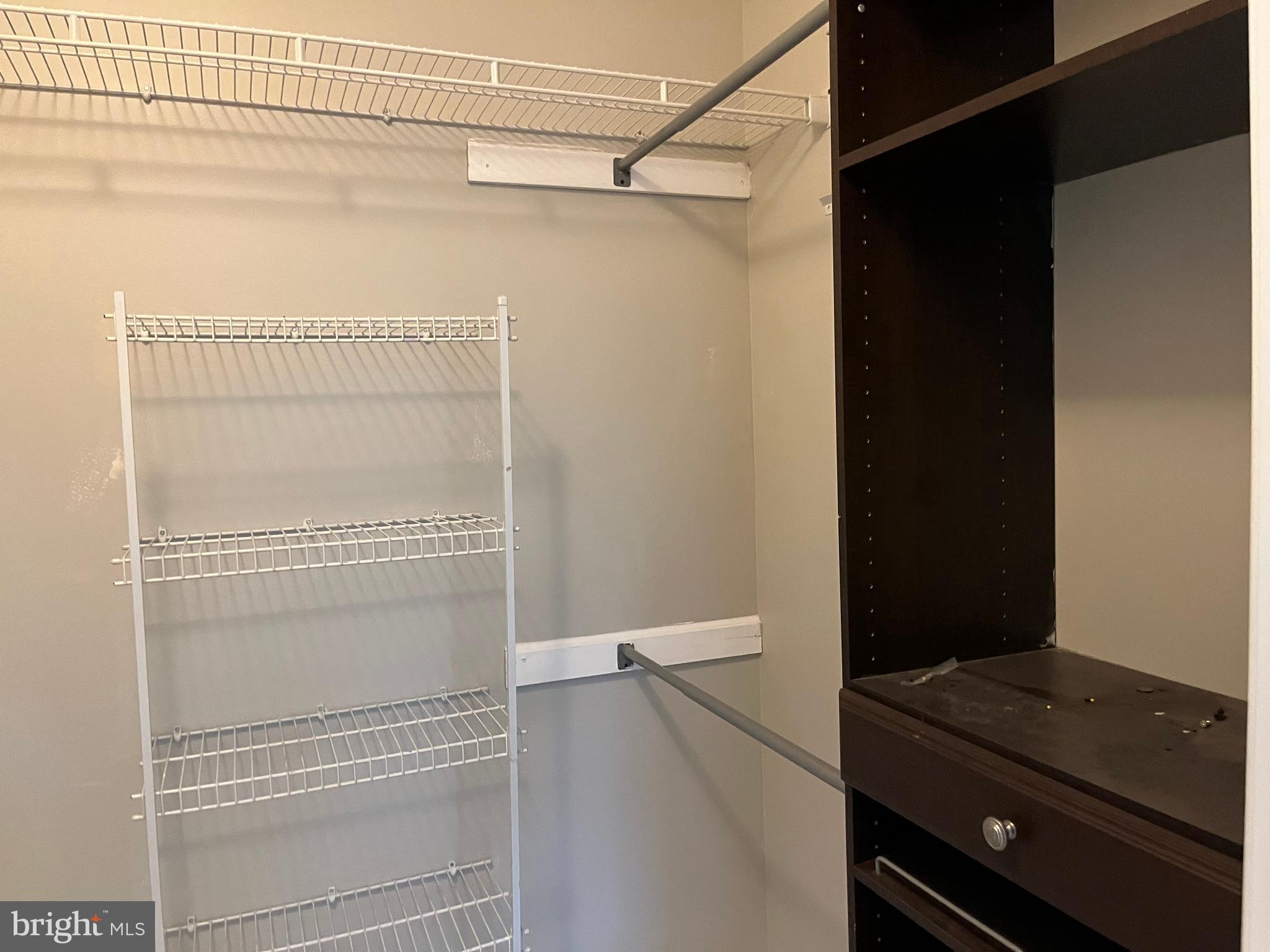 RENAISSANCE PLAZA - Residential