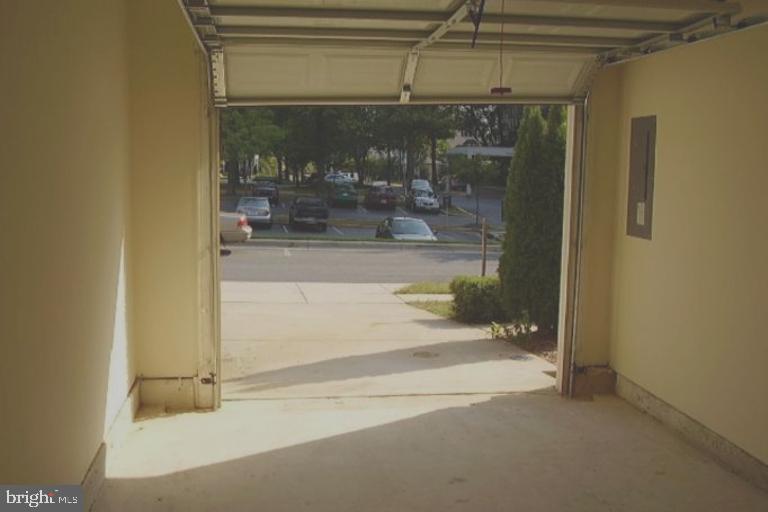 RENAISSANCE PLAZA - Residential