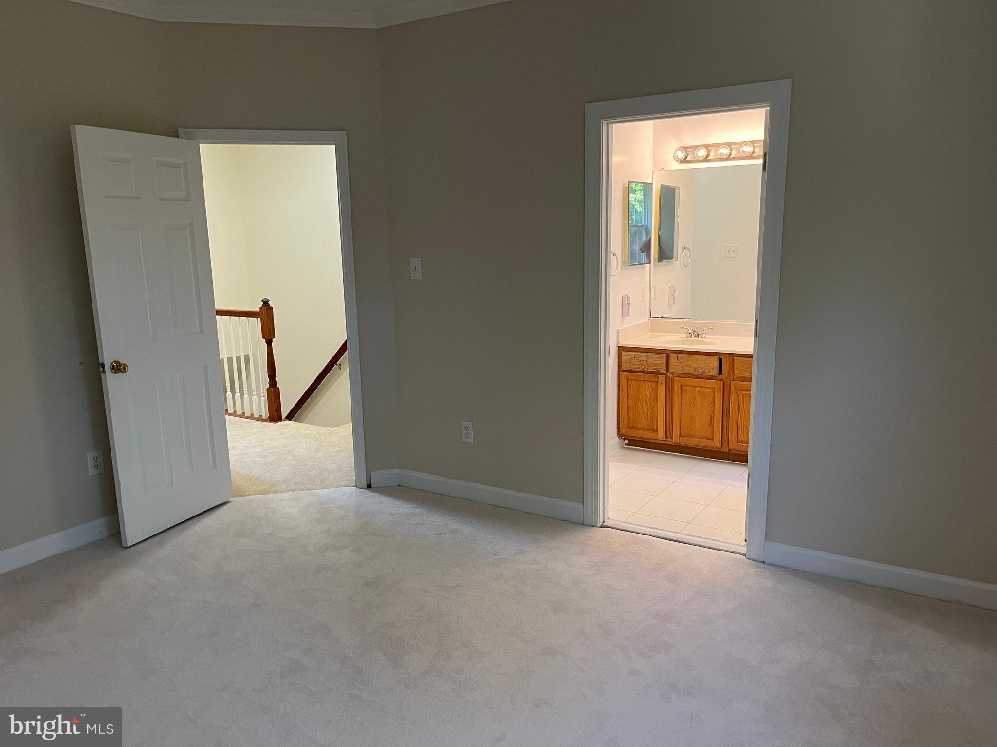 RENAISSANCE PLAZA - Residential