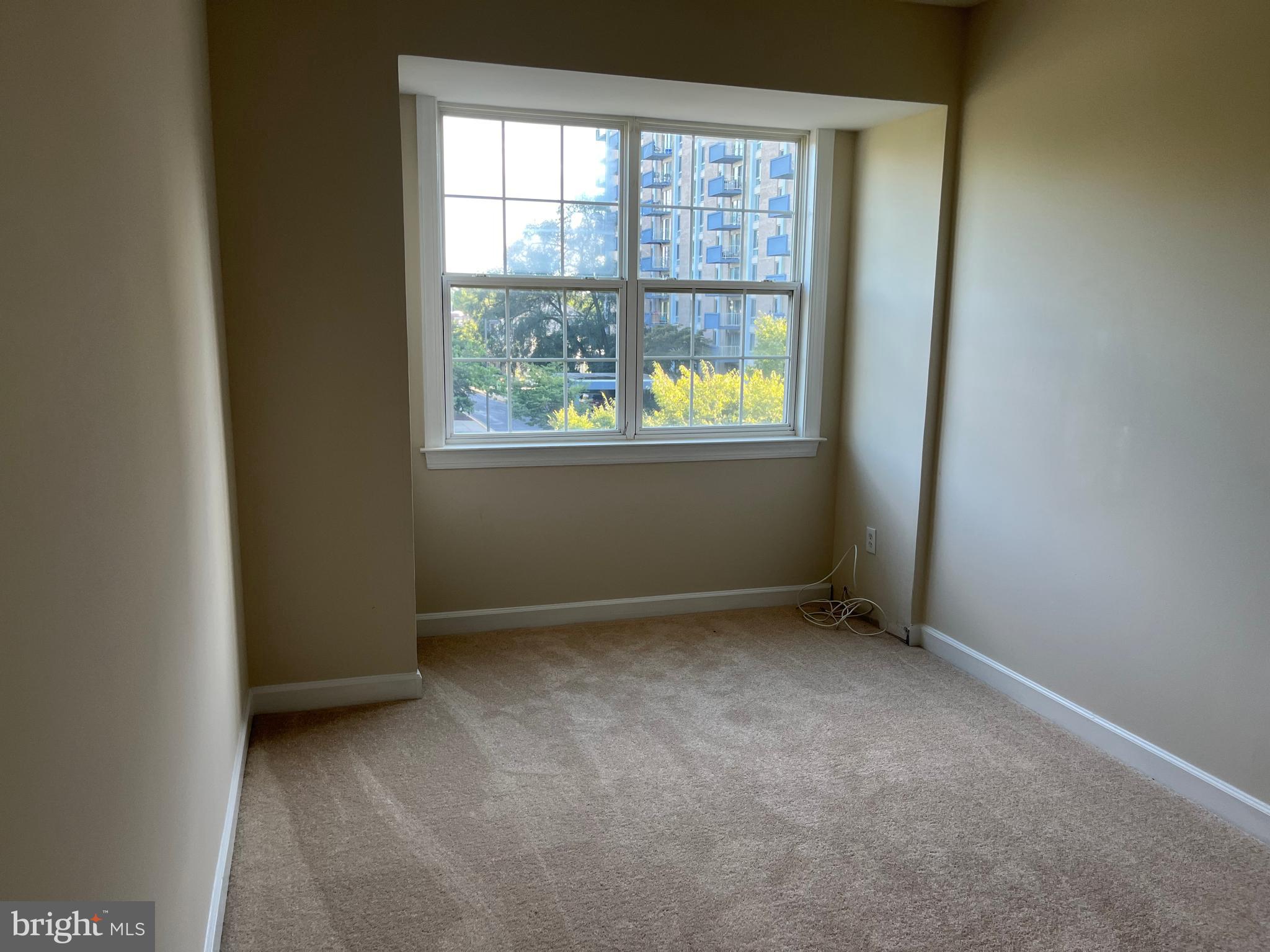 RENAISSANCE PLAZA - Residential